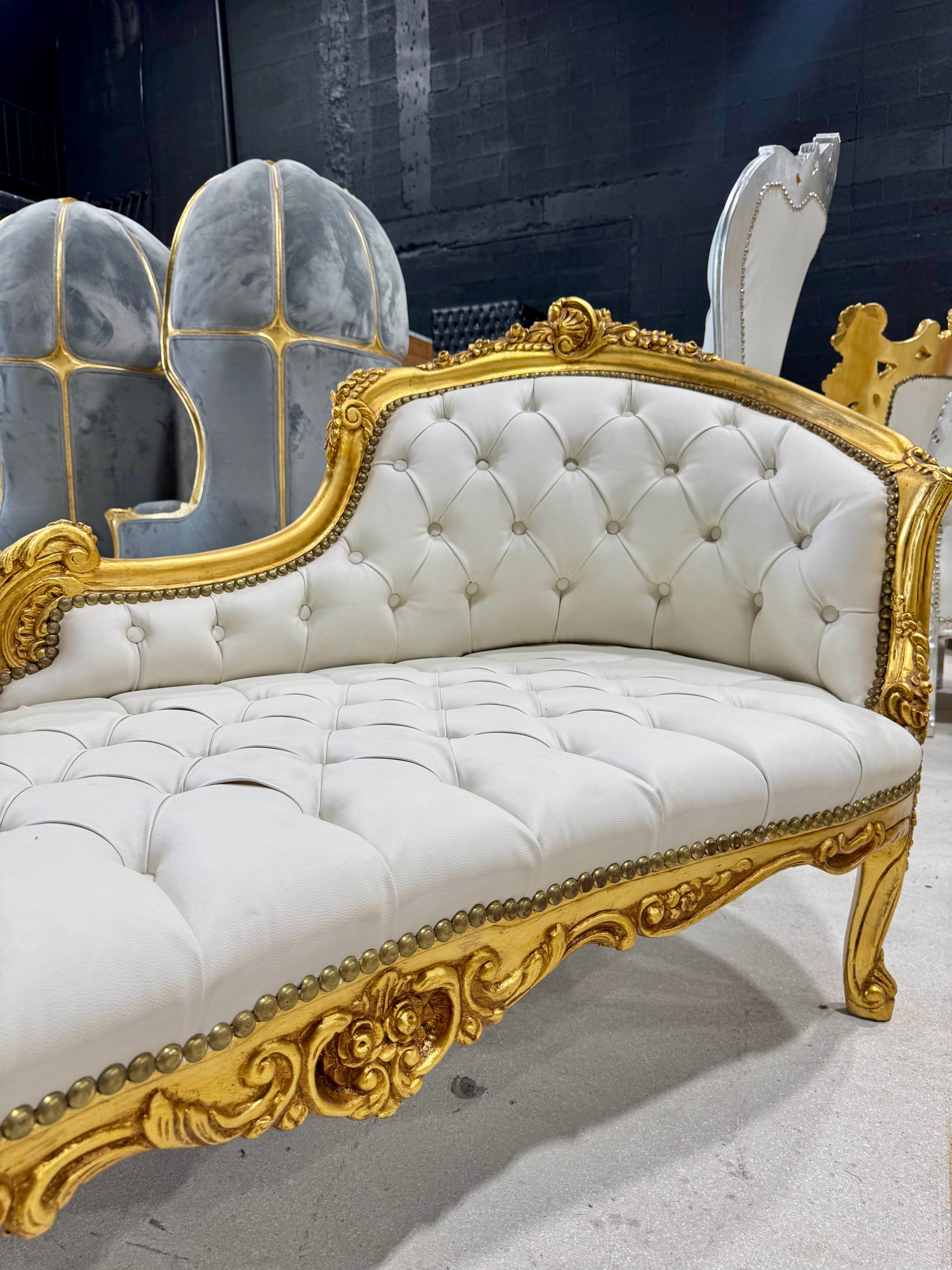 Chaise Longue White Leather Crystal Glass Buttons French Style