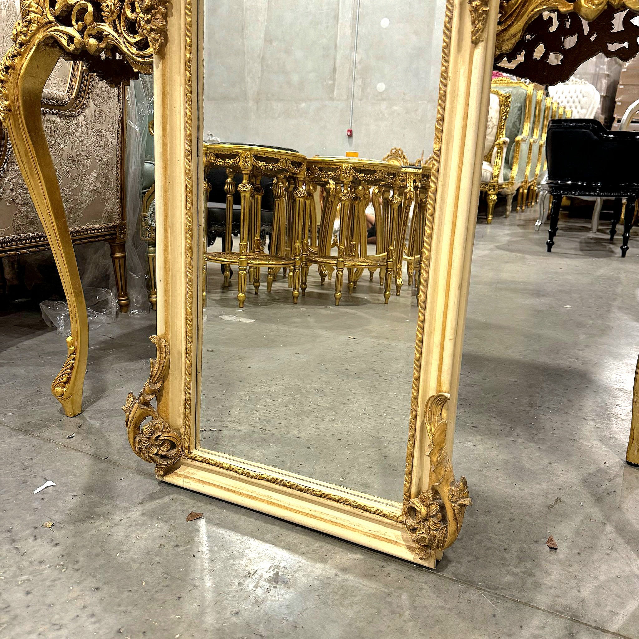Baroque Style Gold Leaf Floor Mirror - Ornate Carved Off-White/Beige Frame