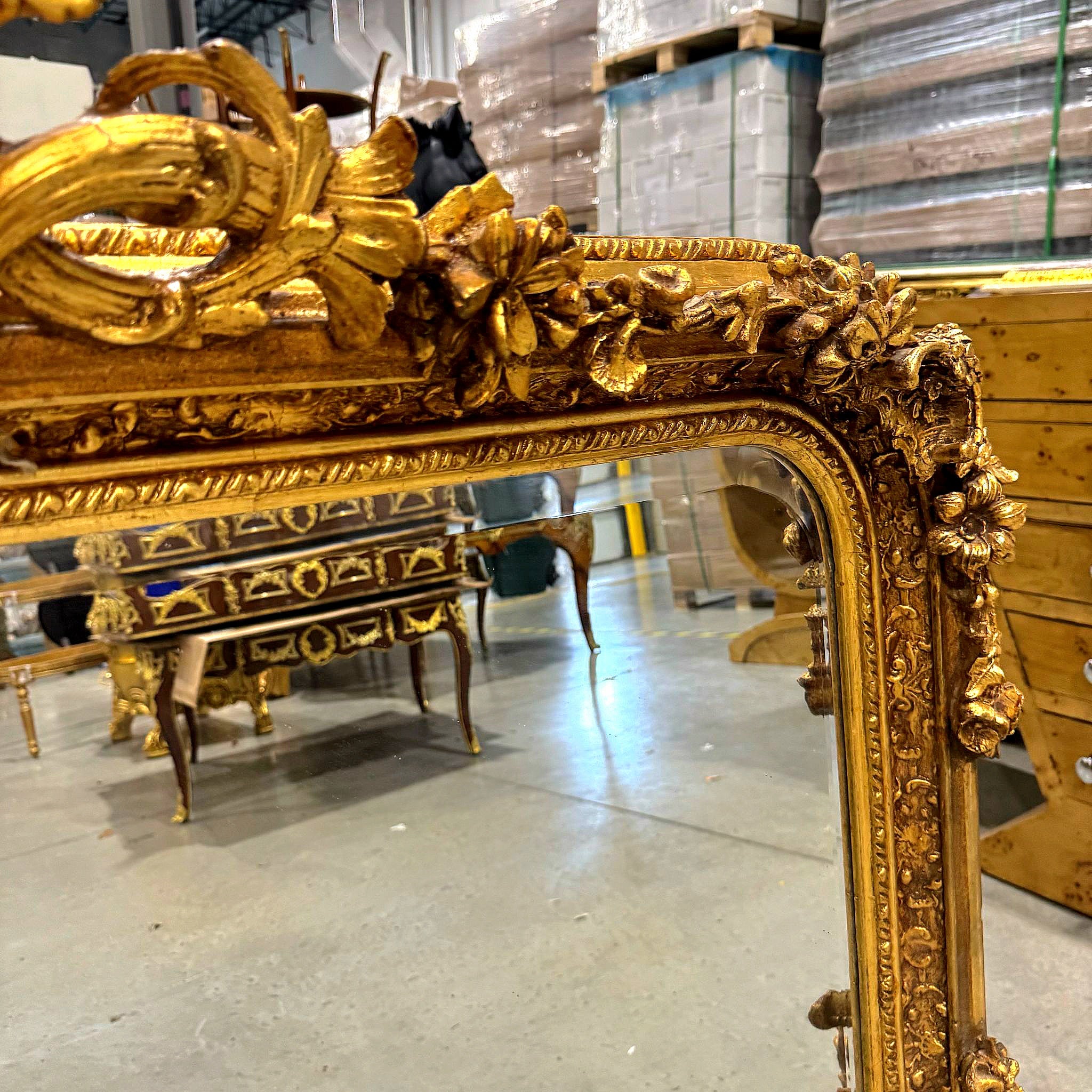 French Style Gold Wall Mirror Mirror Baroque Rococo Gold Leaf Details