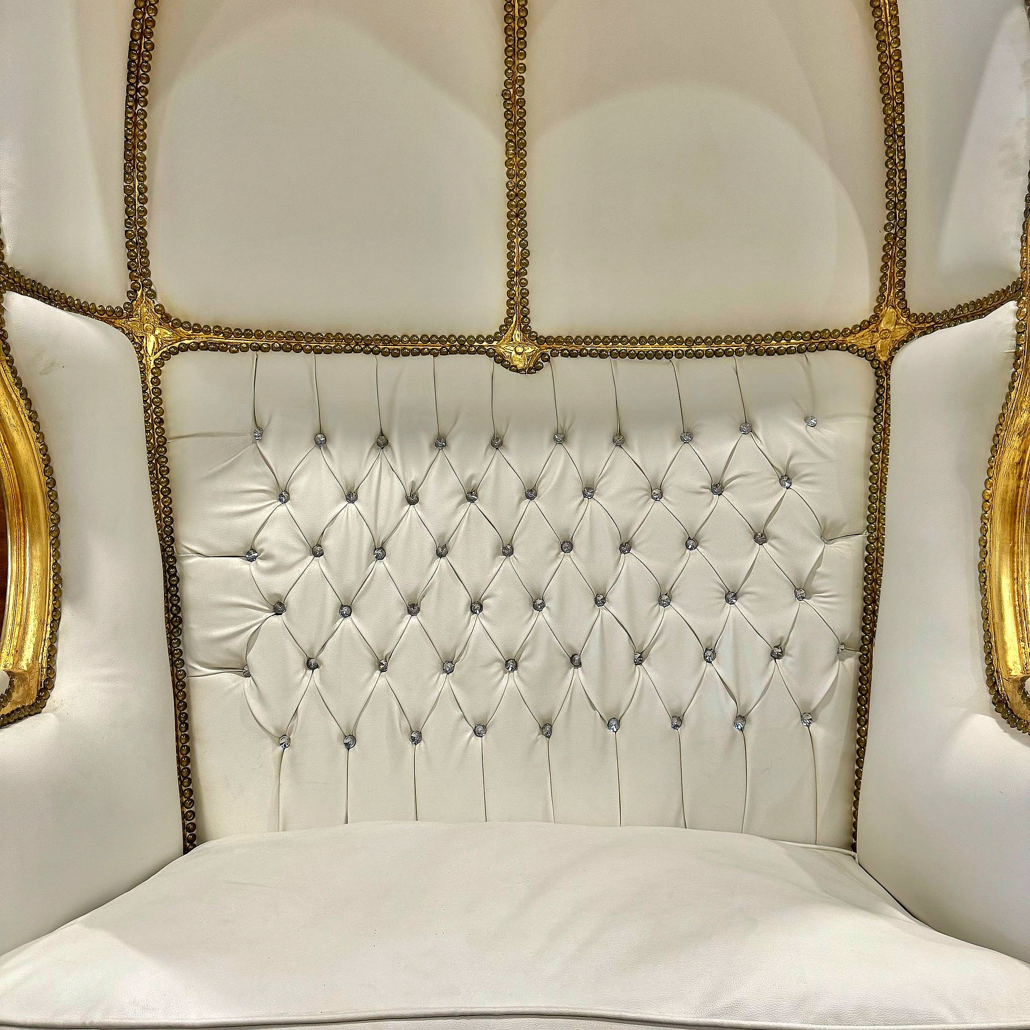 Double Balloon Chair French Style White Leather High-Back Canopy Lacquer Chair