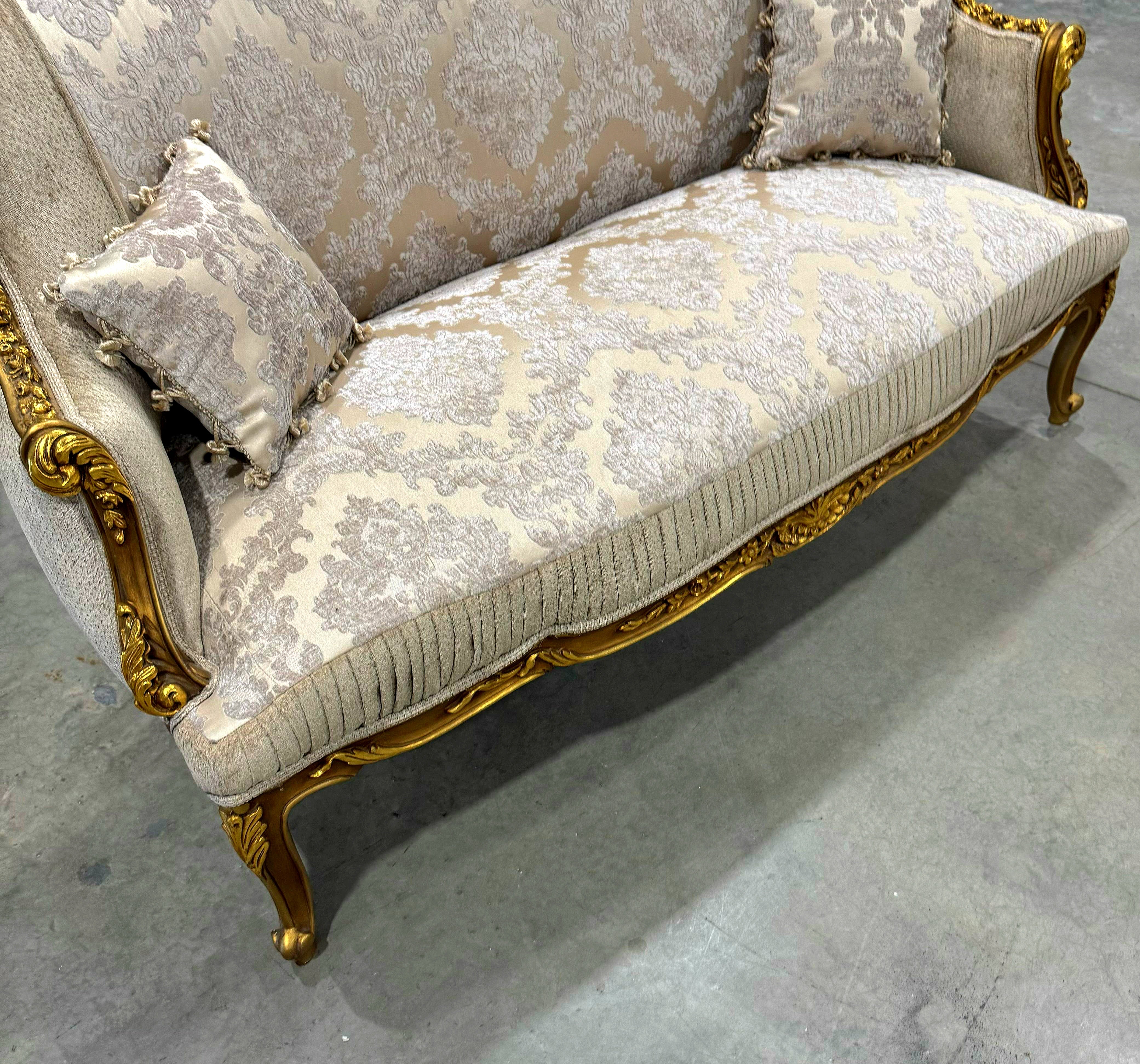 Baroque Style Beige White Sofa – French Design with Gold Leaf Details