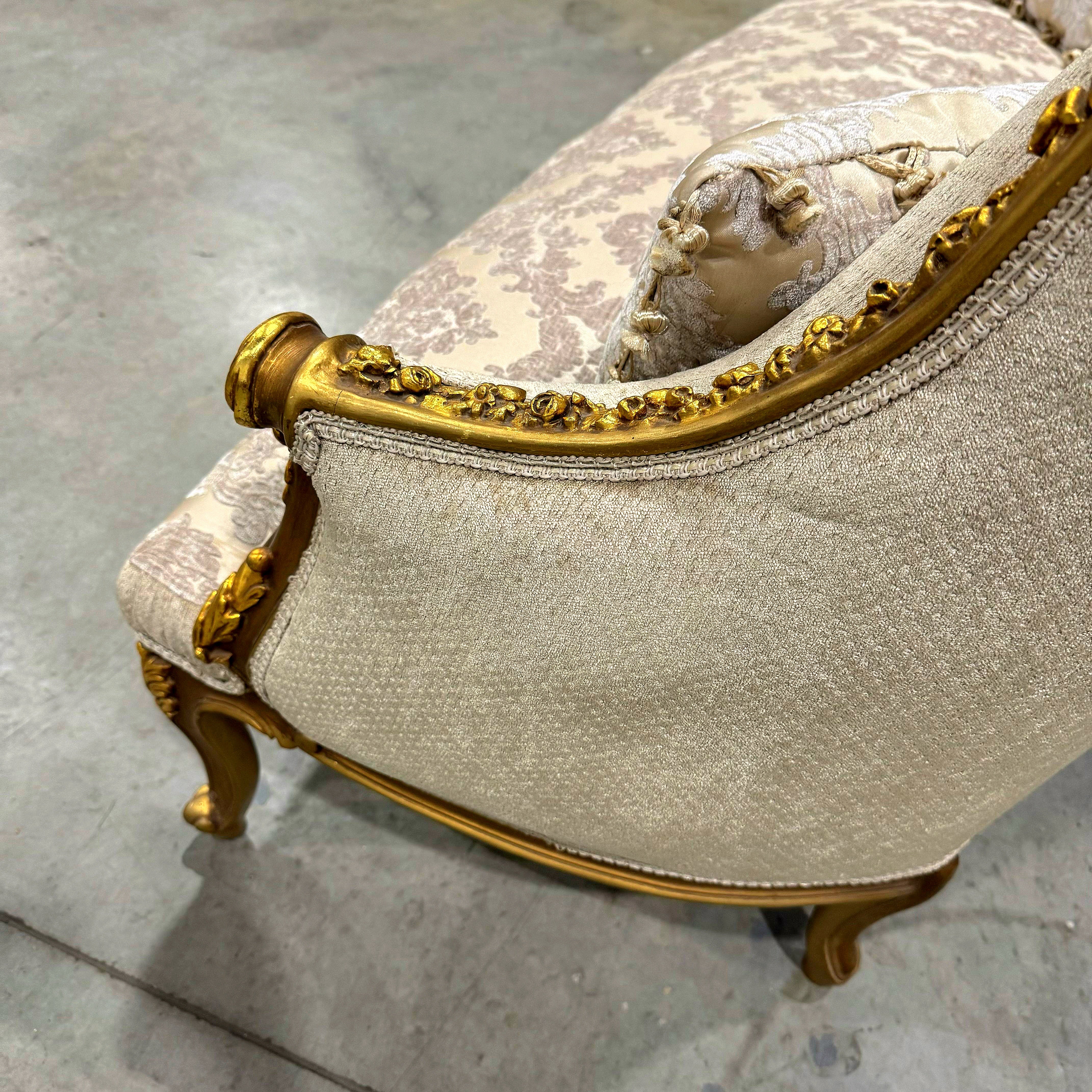 Baroque Style Beige White Sofa – French Design with Gold Leaf Details