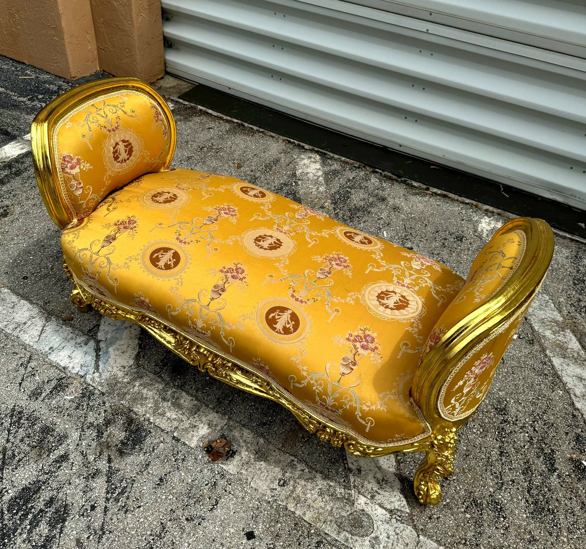 Marquis Bench French Style Yellow Damask Gold Details Interior Design Furniture