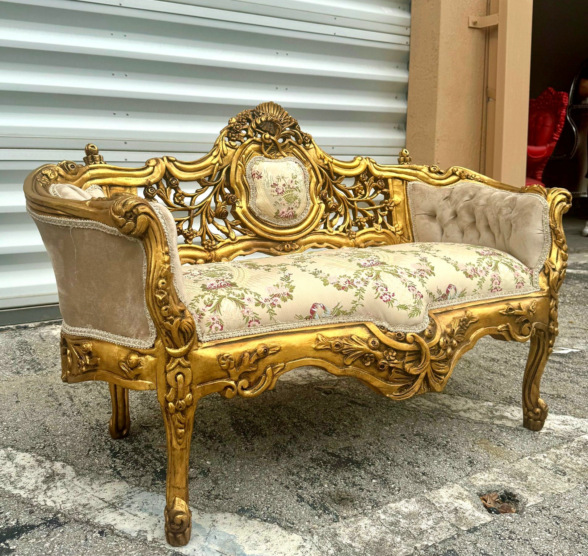French Style Settee/Sofa Gold Leaf Details Damask Fabric
