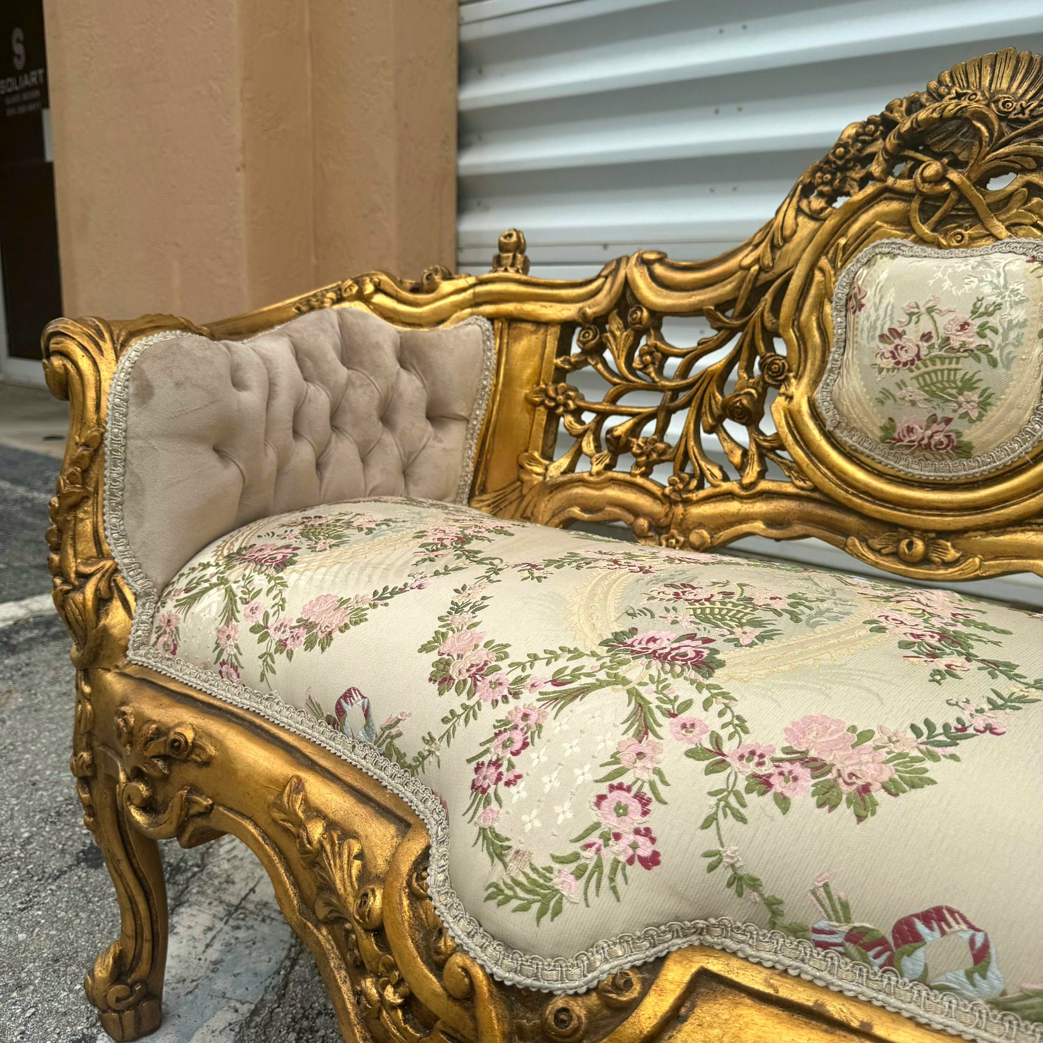 French Style Settee/Sofa Gold Leaf Details Damask Fabric