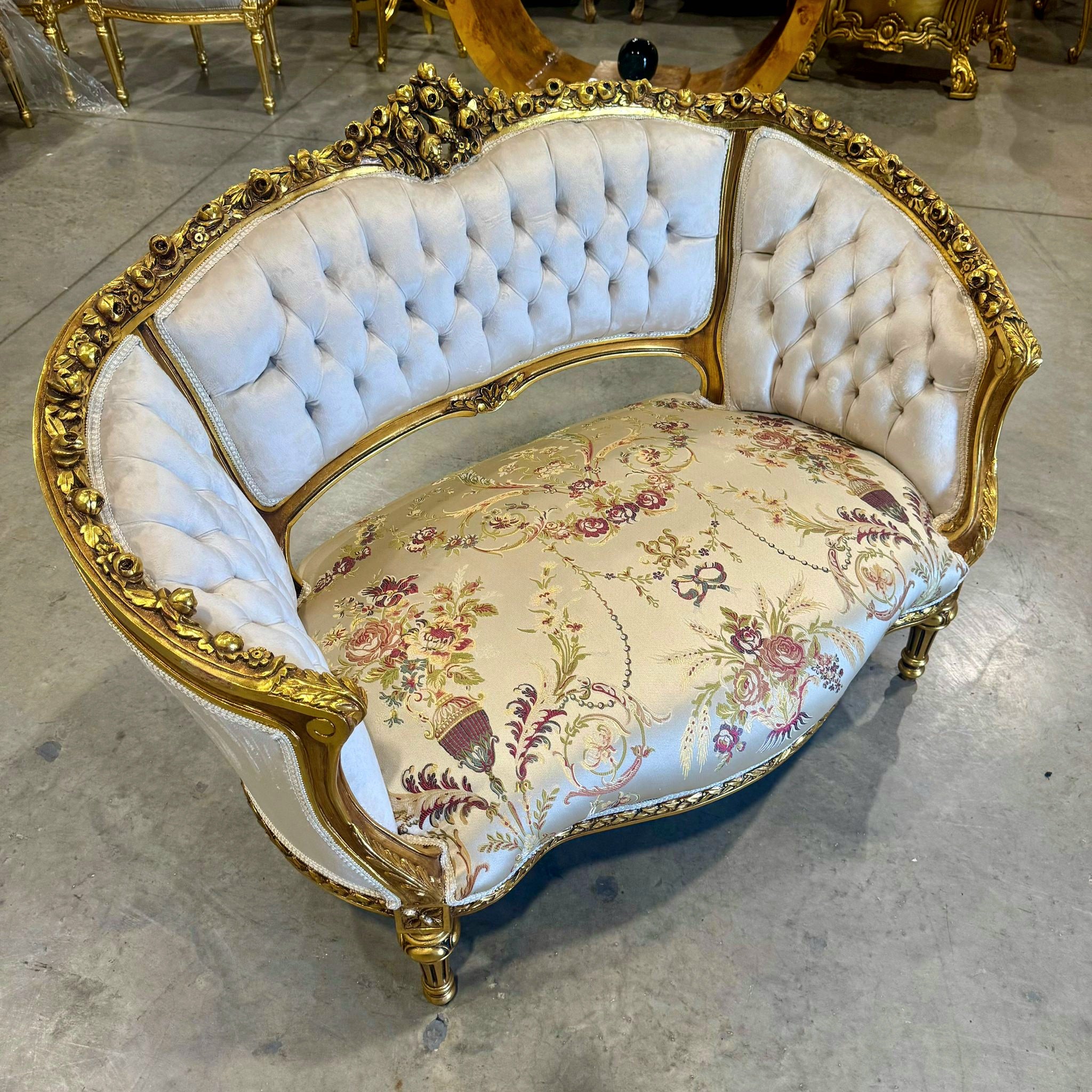 French Style Beige White Damask Fabric Sofa/Settee Interior Design
