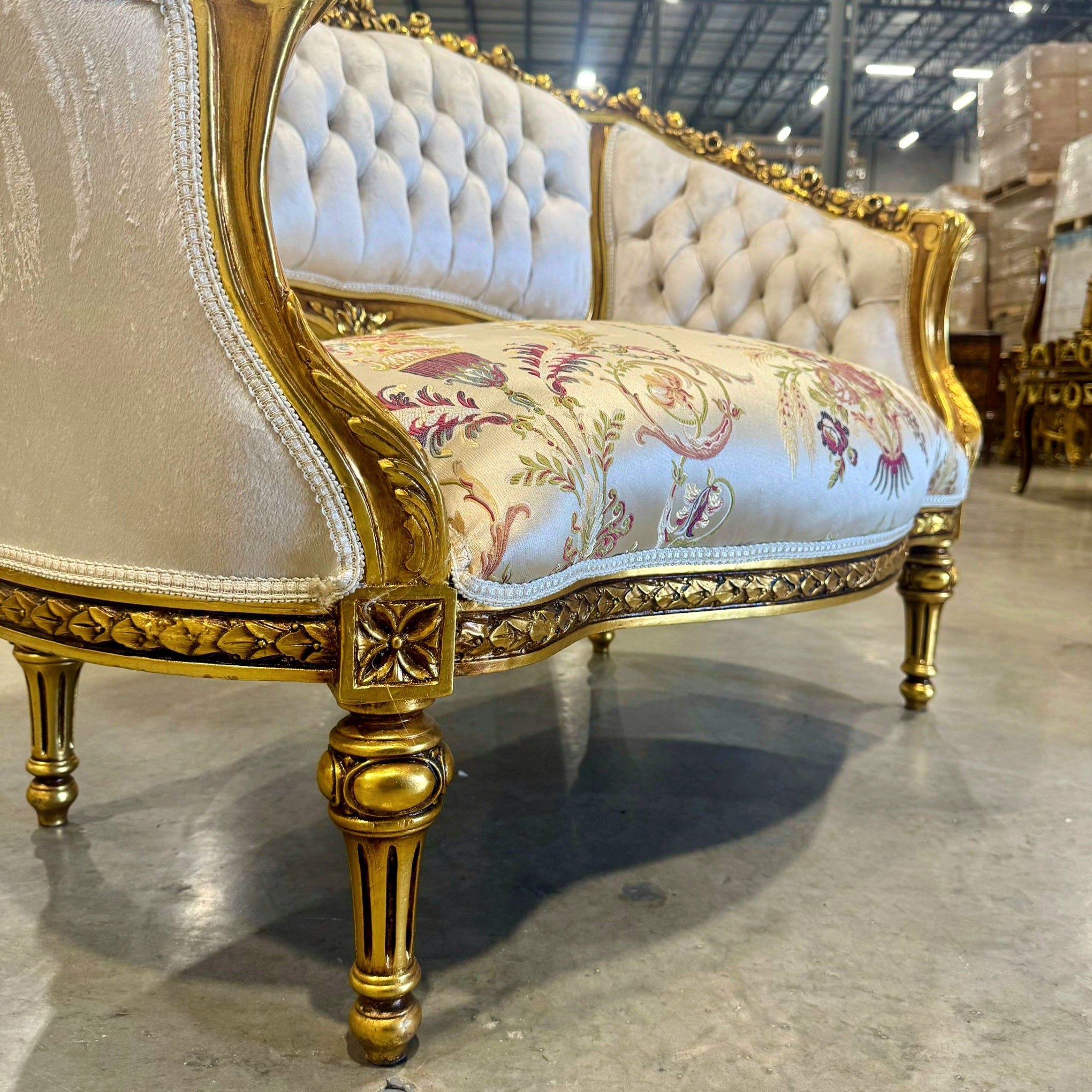 French Style Beige White Damask Fabric Sofa/Settee Interior Design