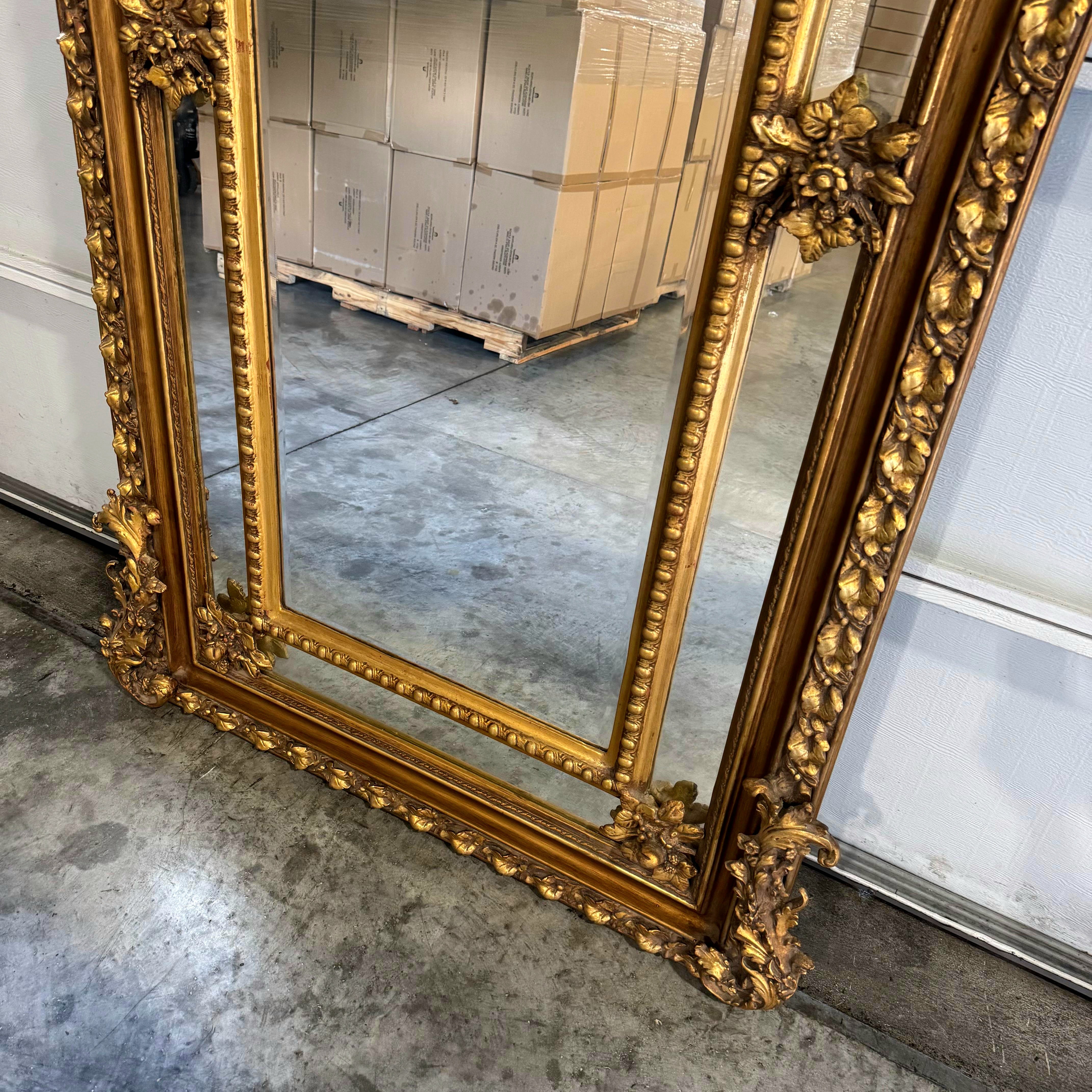 Curved Shape Gold Antique Mirror French Baroque Style Floor Mirror Gold Leaf