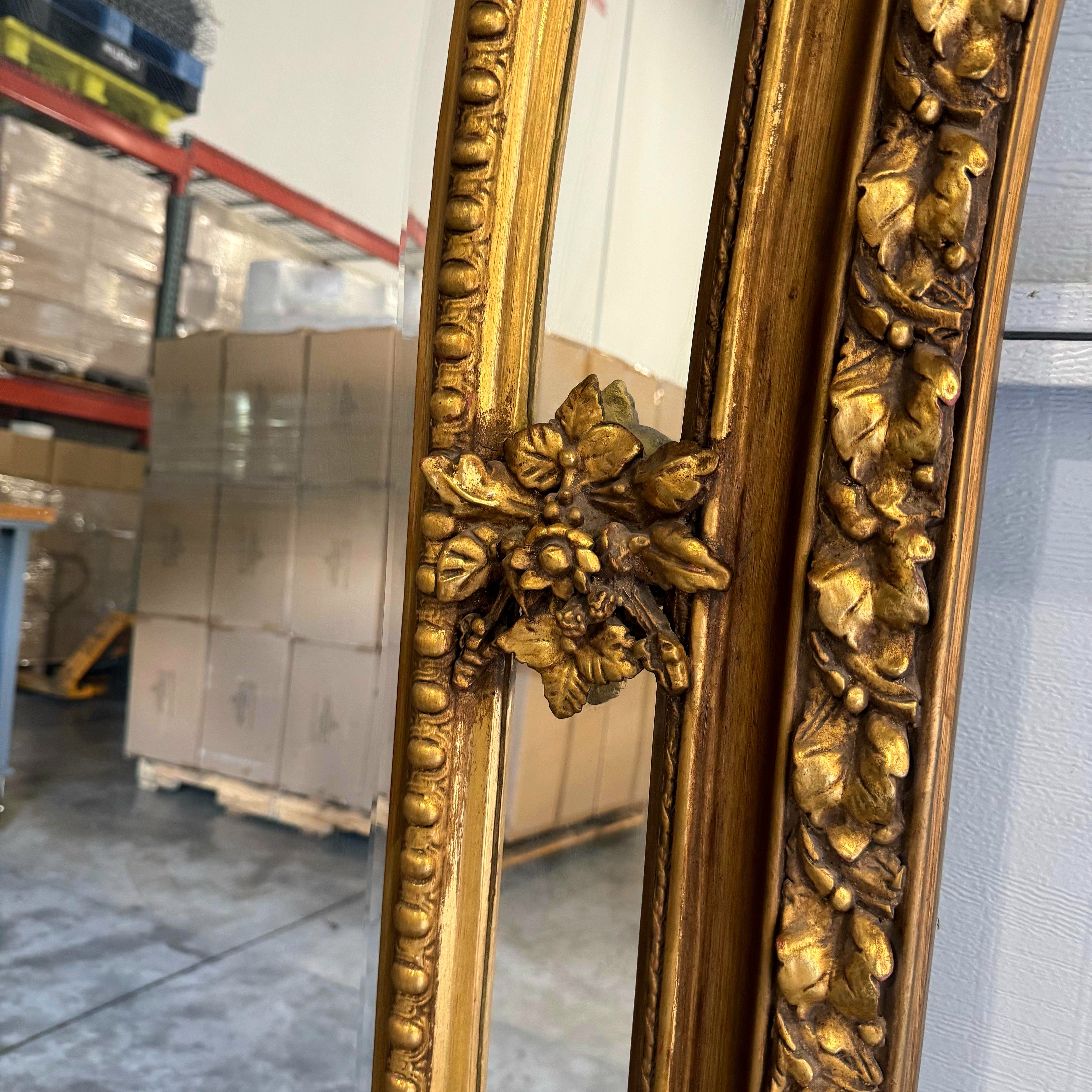 Curved Shape Gold Antique Mirror French Baroque Style Floor Mirror Gold Leaf