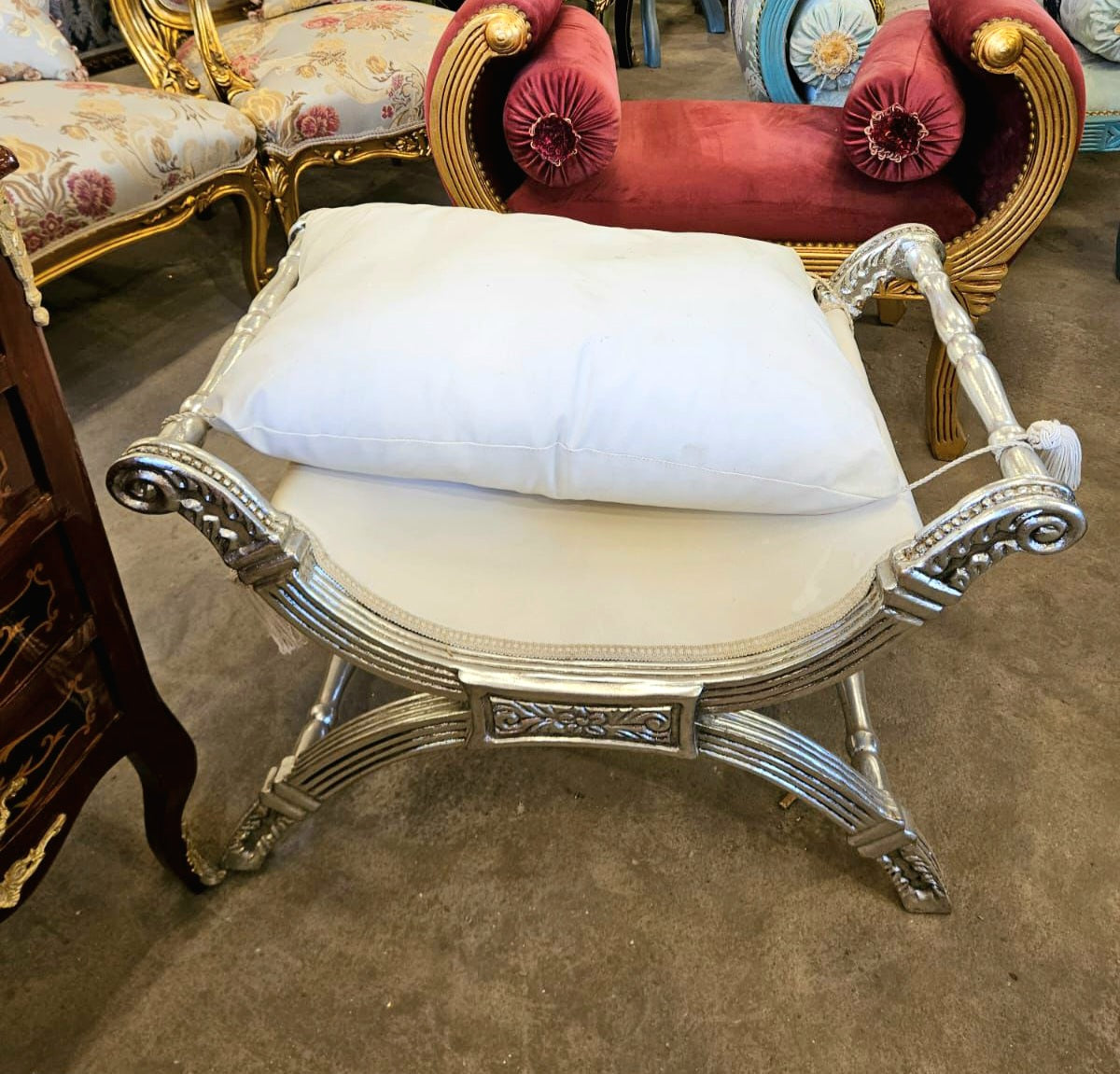 Small French Style White Velvet Bench – Tufted Upholstery with Silver Leaf Details