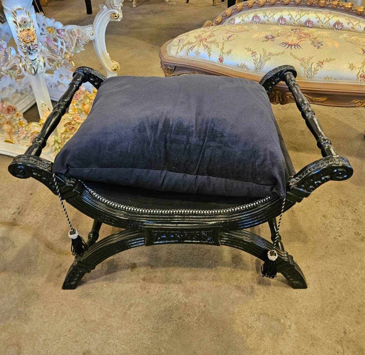 Small French Style Black Velvet Bench – Tufted Upholstery with Black Details