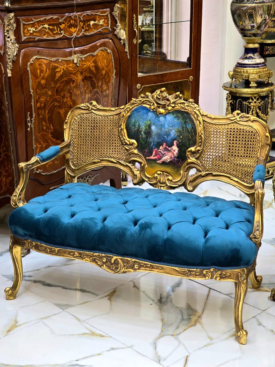 1990s French Louis XV Style Green Tufted Velvet Sofa with Gold Leaf Frame