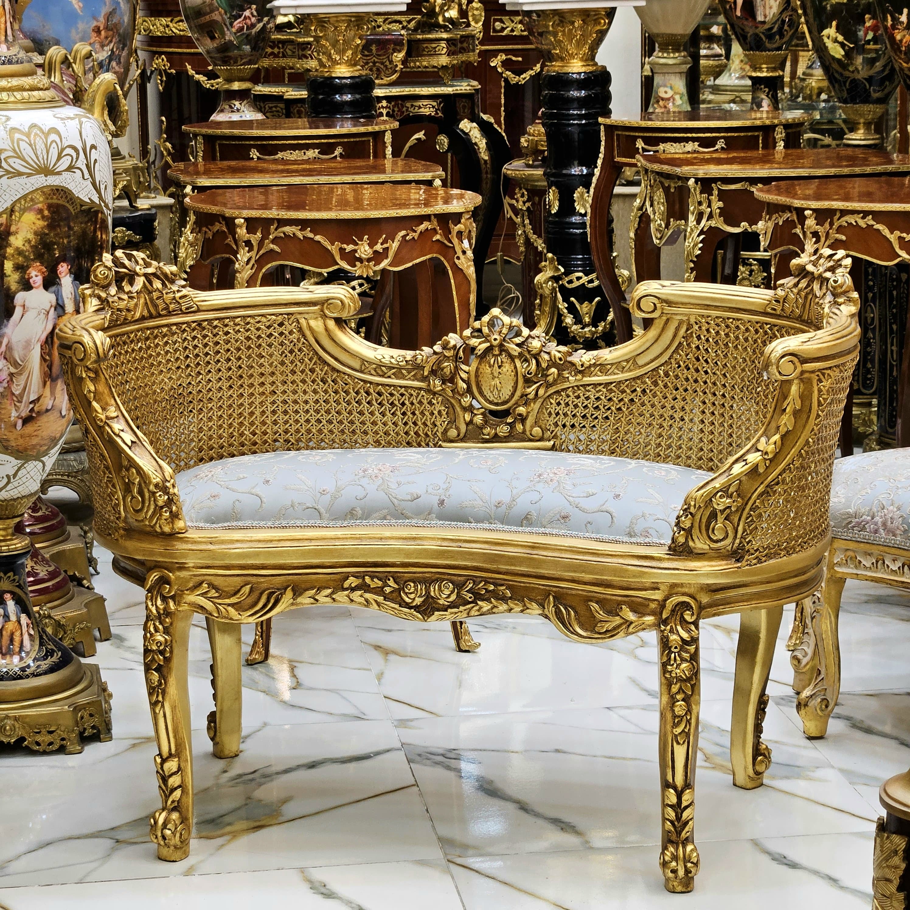 French Style Bench – White Damask Upholstery with Gold Leaf Details