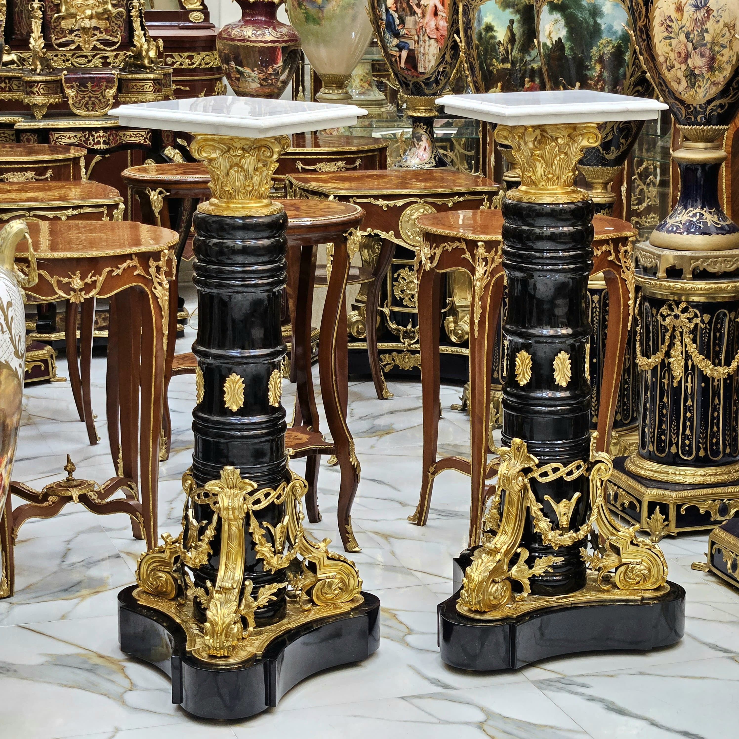 1980s Rococo Style Marble Topped Black Pedestal Column With Gold Leaf Details