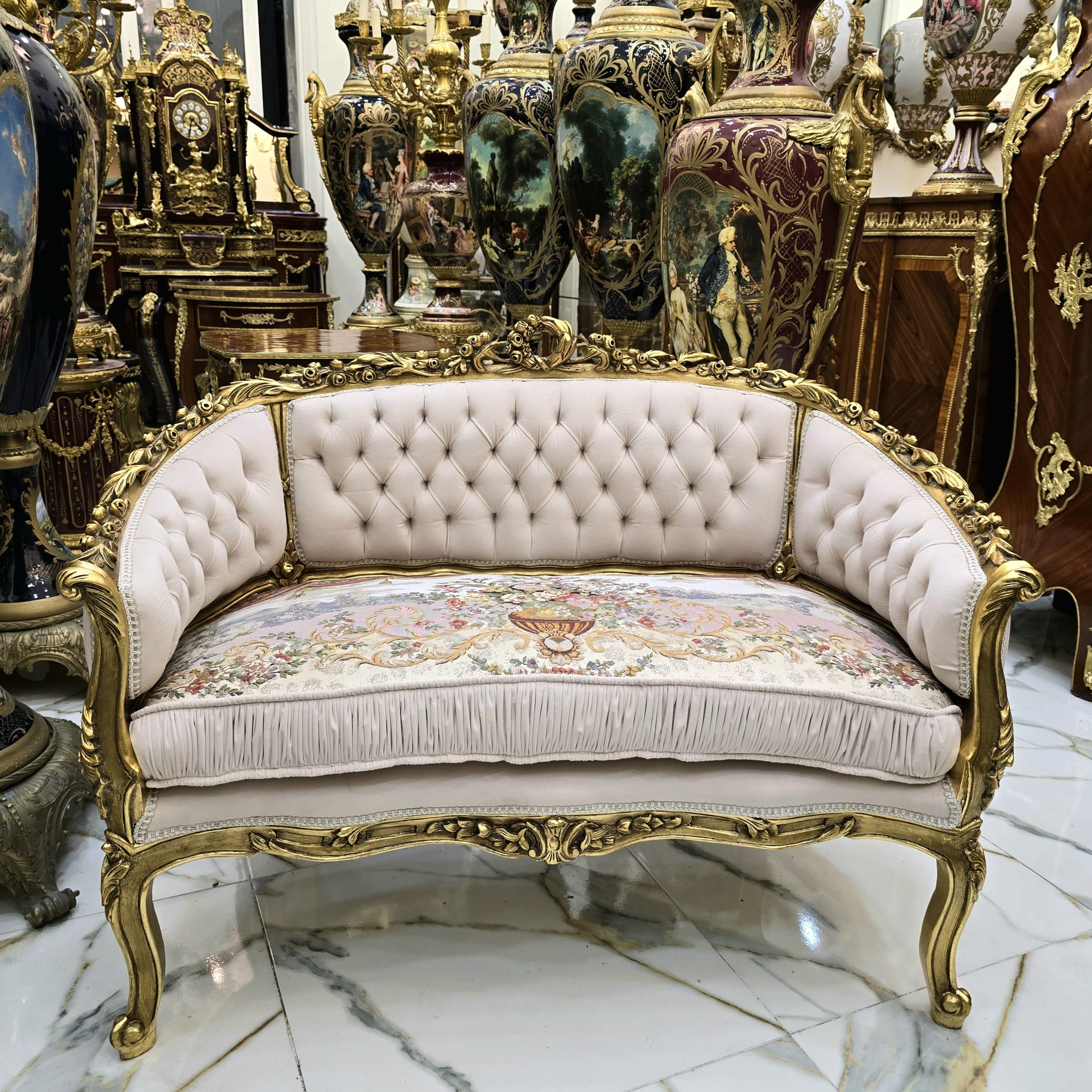 Italian Style Beige & White Damask Sofa with Gold Leaf Details – Classic French-Inspired Design