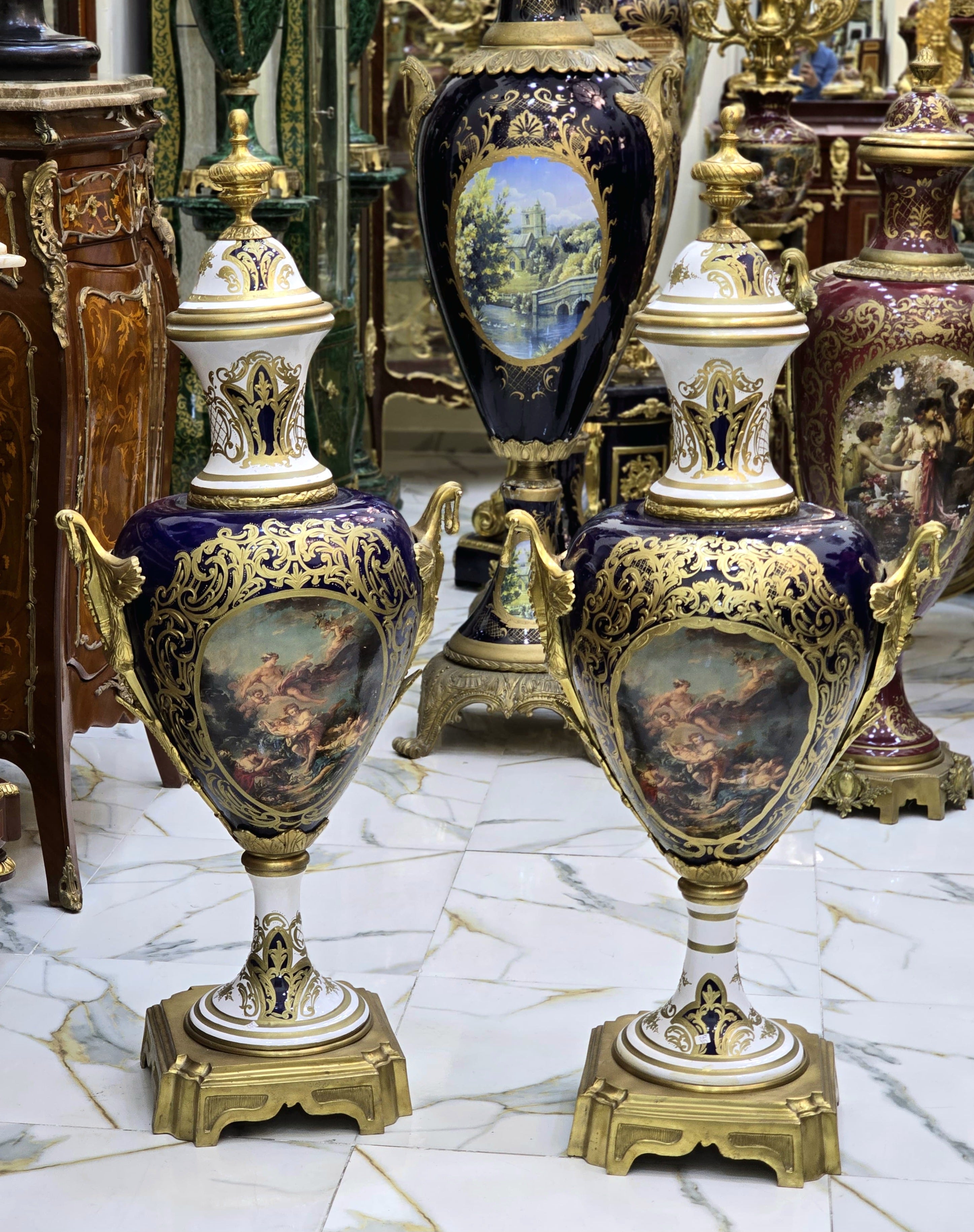 Blue and White Porcelain Vase with Gold Leaf Details – French Style Ornate Decorative Vase