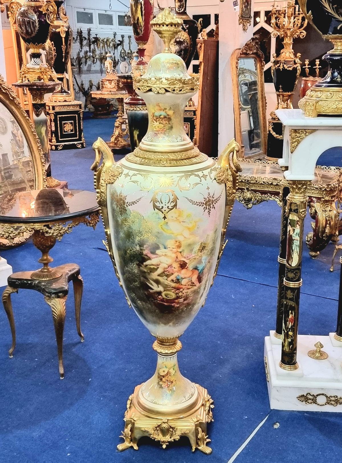 The Ivory Reverie – French-Inspired Porcelain Vase with Decorative Pedestal, Romantic Portrait & Ornate Gold Leaf Accents