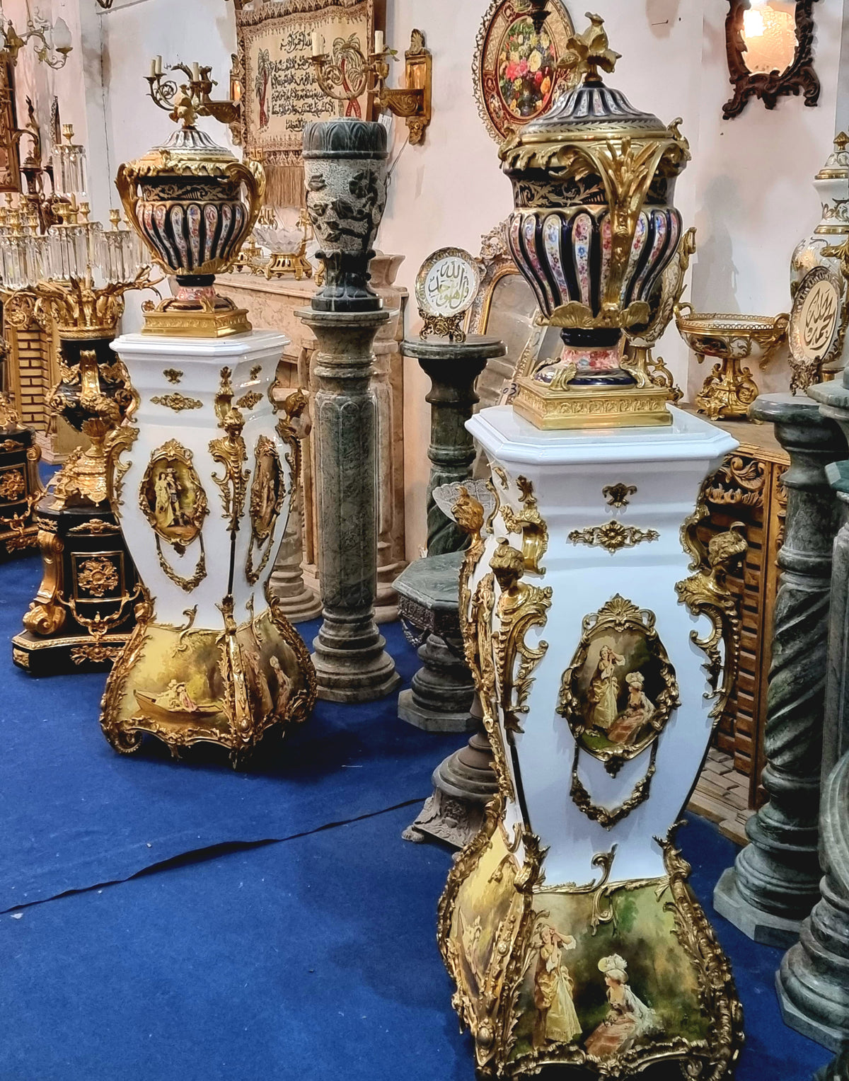 The Gilded Pavilion – French-Inspired Porcelain Vase with Monumental White Pedestal, Romantic Scenes & Ornate Gold Leaf Details