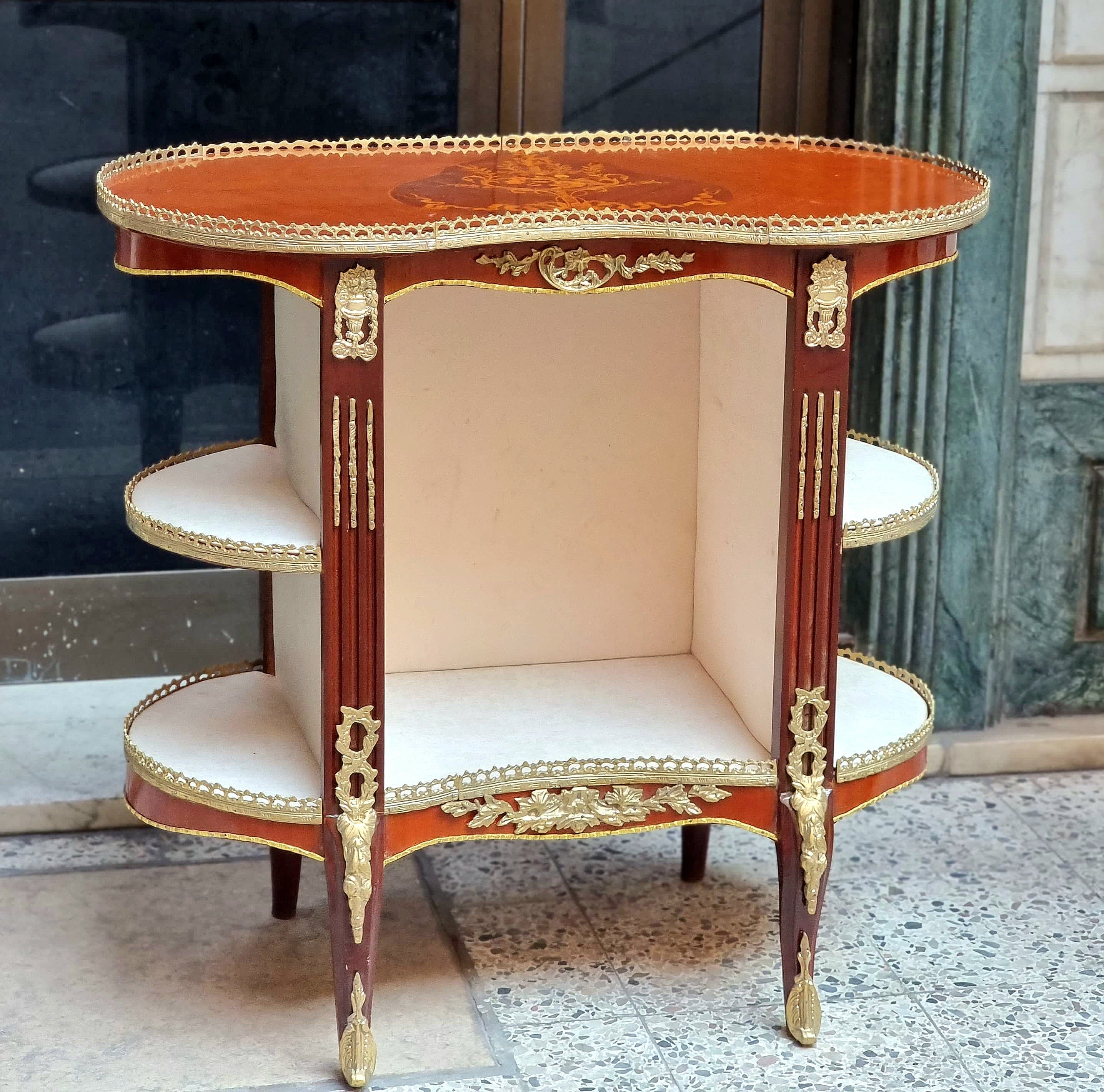 French Louis XVI Style Oval Étagère Table – Gilt Bronze & Brass Accents with Tiered Shelves