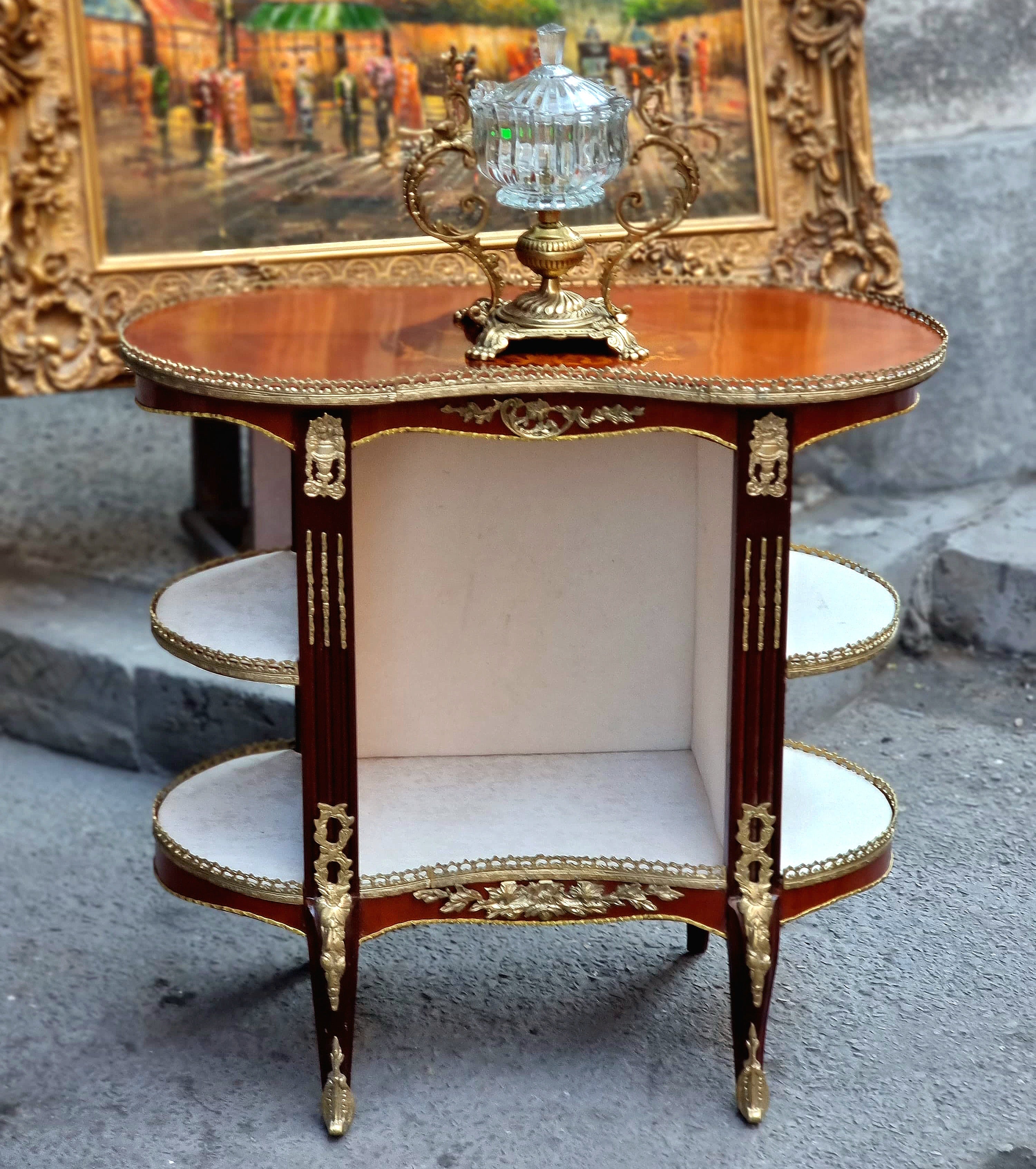 French Louis XVI Style Oval Étagère Table – Gilt Bronze & Brass Accents with Tiered Shelves