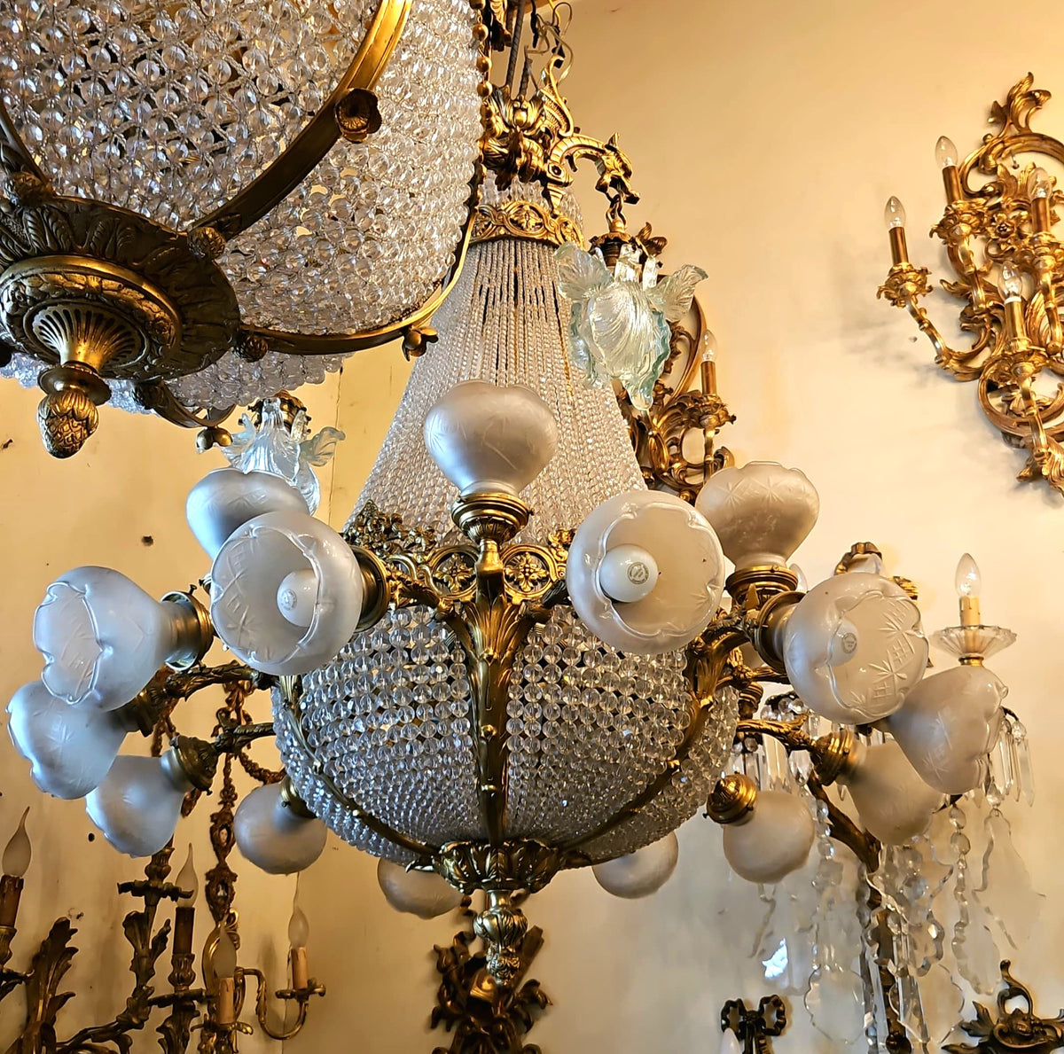 Grand French-Style Crystal Chandelier – Ornate Gold Leaf & Bronze Frame with Floral Glass Shades