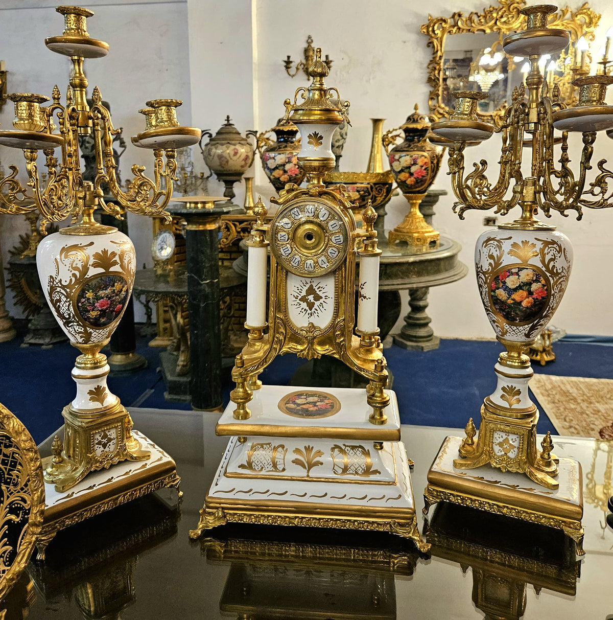 French-Style Porcelain Clock & Candelabra Set – Gilded Bronze, Gold Leaf & White Details