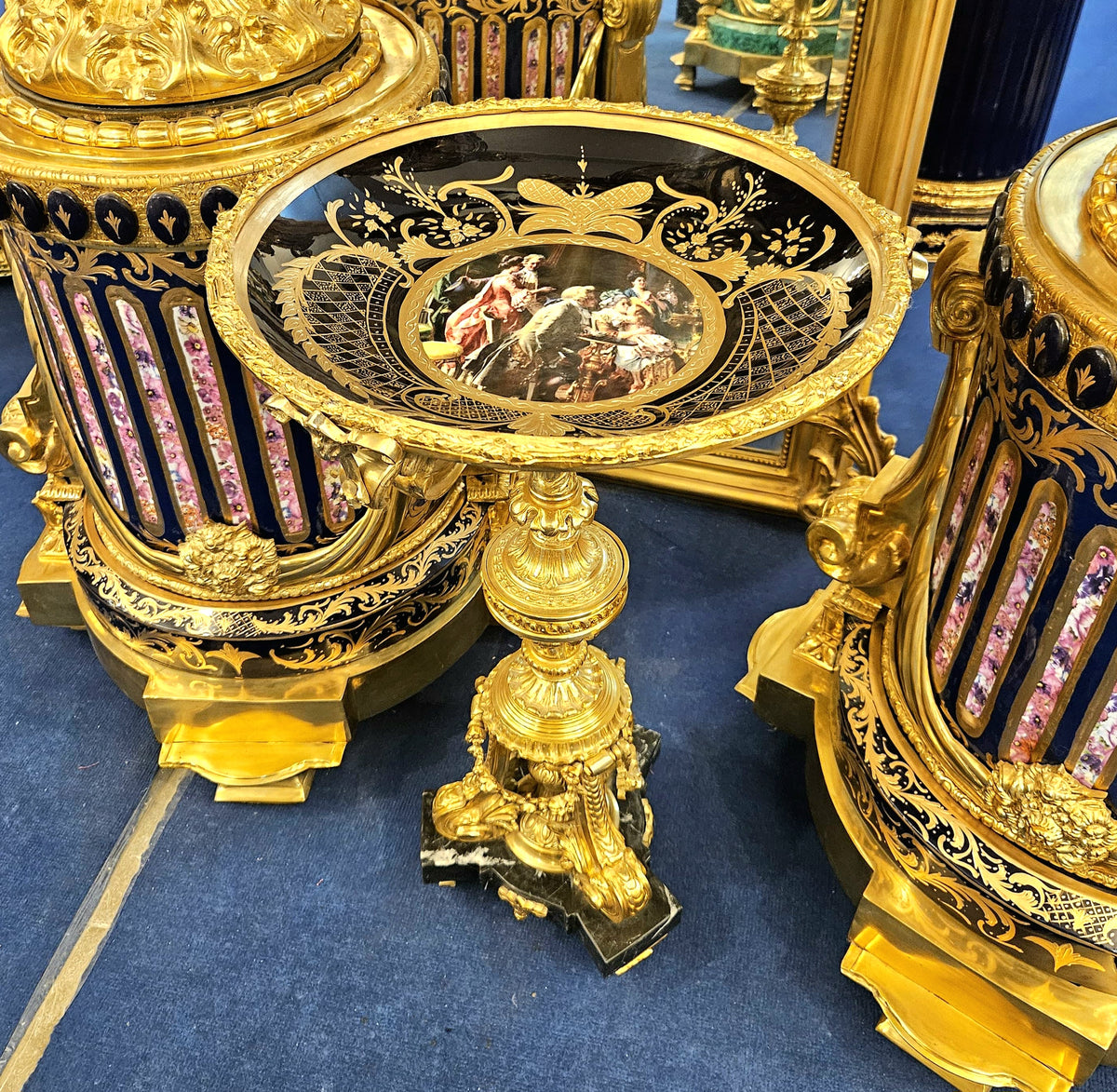 French-Inspired Ornate Side Table – Midnight Blue Decorative Top with Gold Leaf & Gilded Bronze Details
