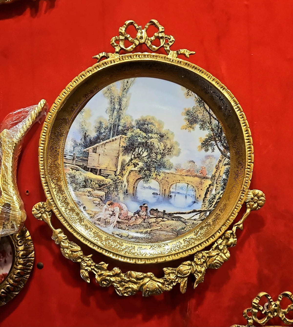 French-Style Round Wall Decor – Serene Countryside Bridge Scene with Ornate Gold Leaf Frame