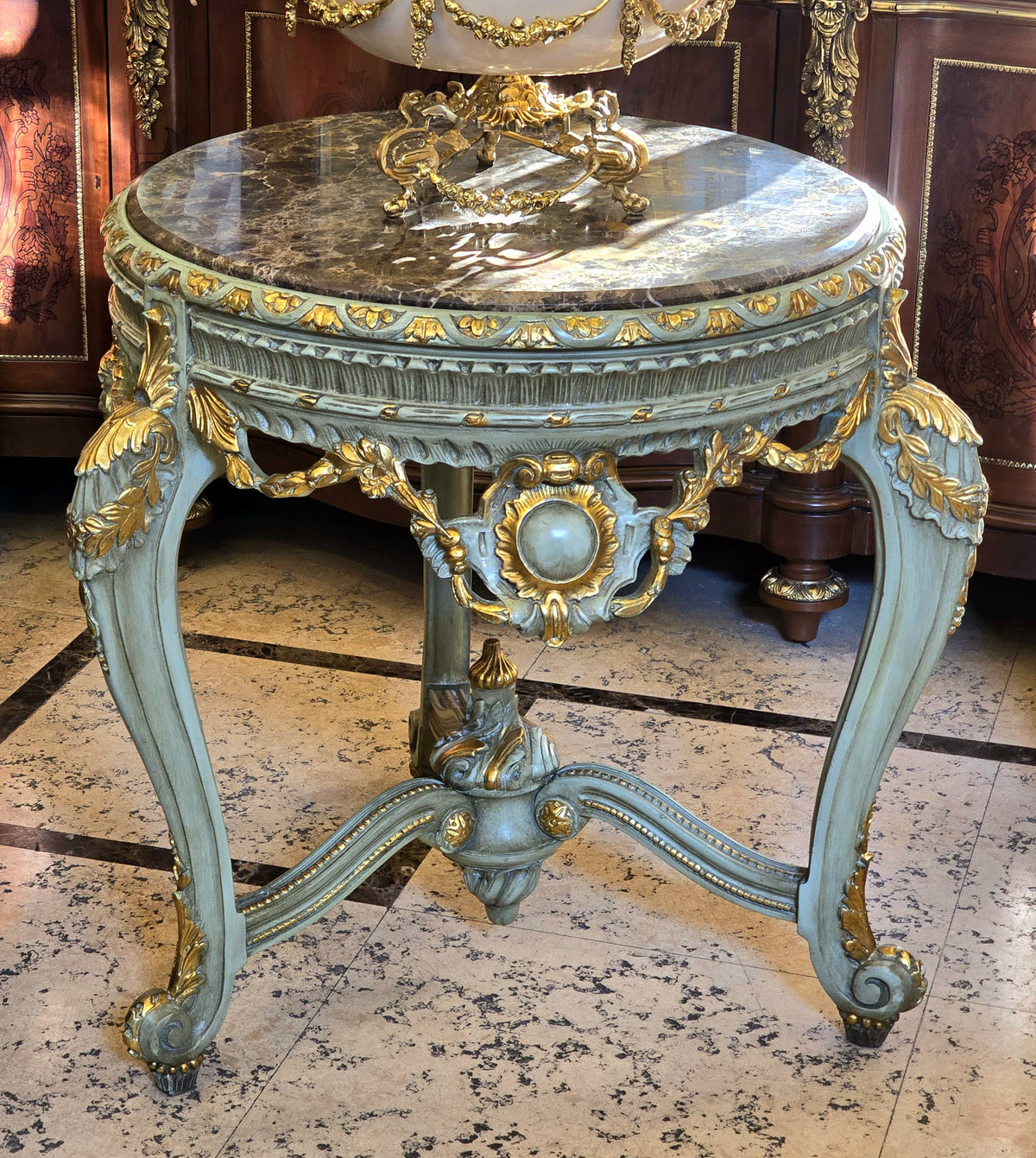 French Louis XV Style Side Table – Marble Top with Hand-Carved Gold Leaf & Ornate Gilded Details