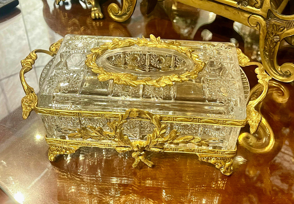 French-Style Crystal Glass Jewelry Casket – Ornate Gold Leaf Details & Decorative Handles