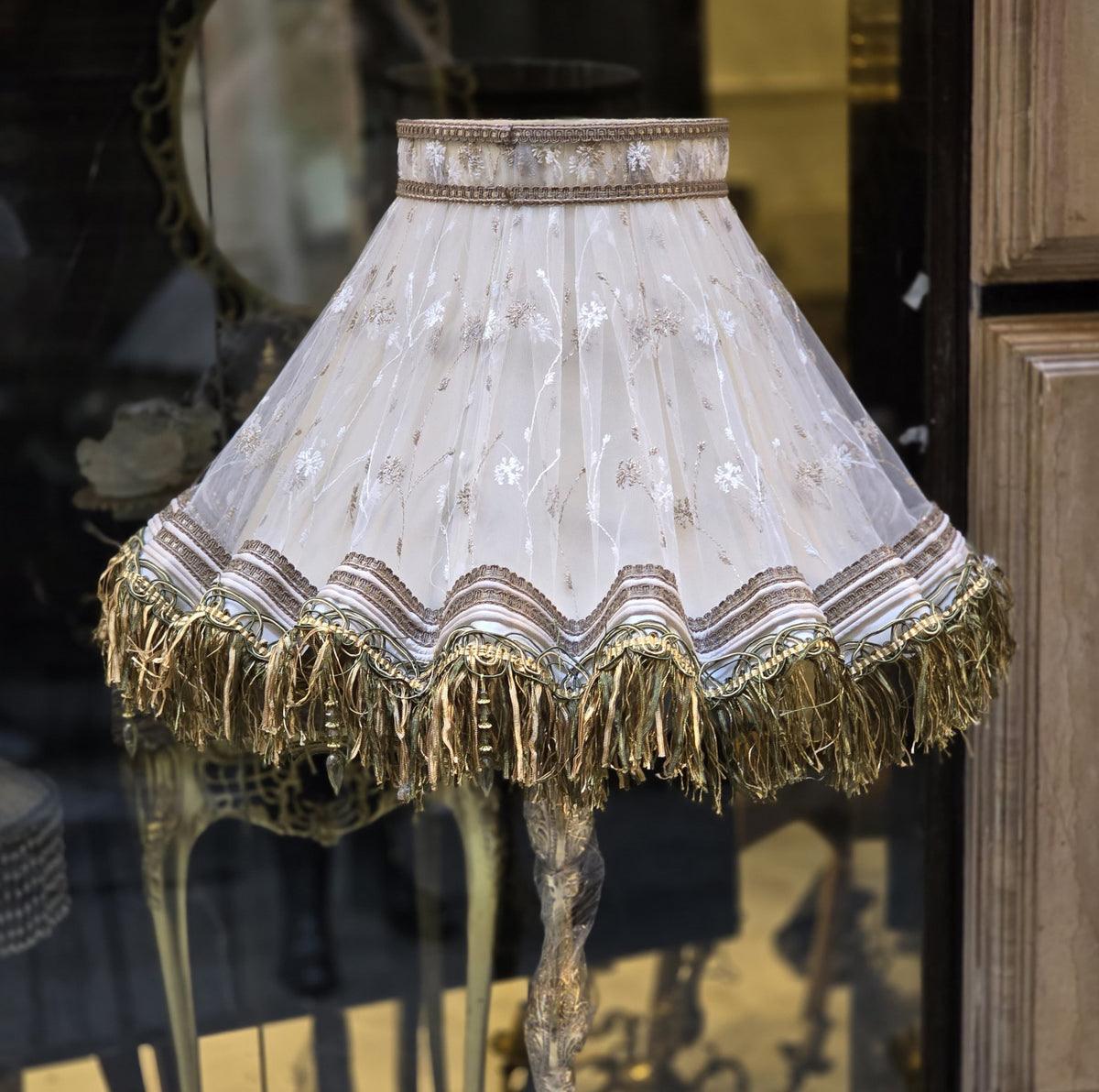 French-Style Gilded Floor Lamp – Ornate Gold Leaf Stand with Embroidered Fabric Shade & Fringe