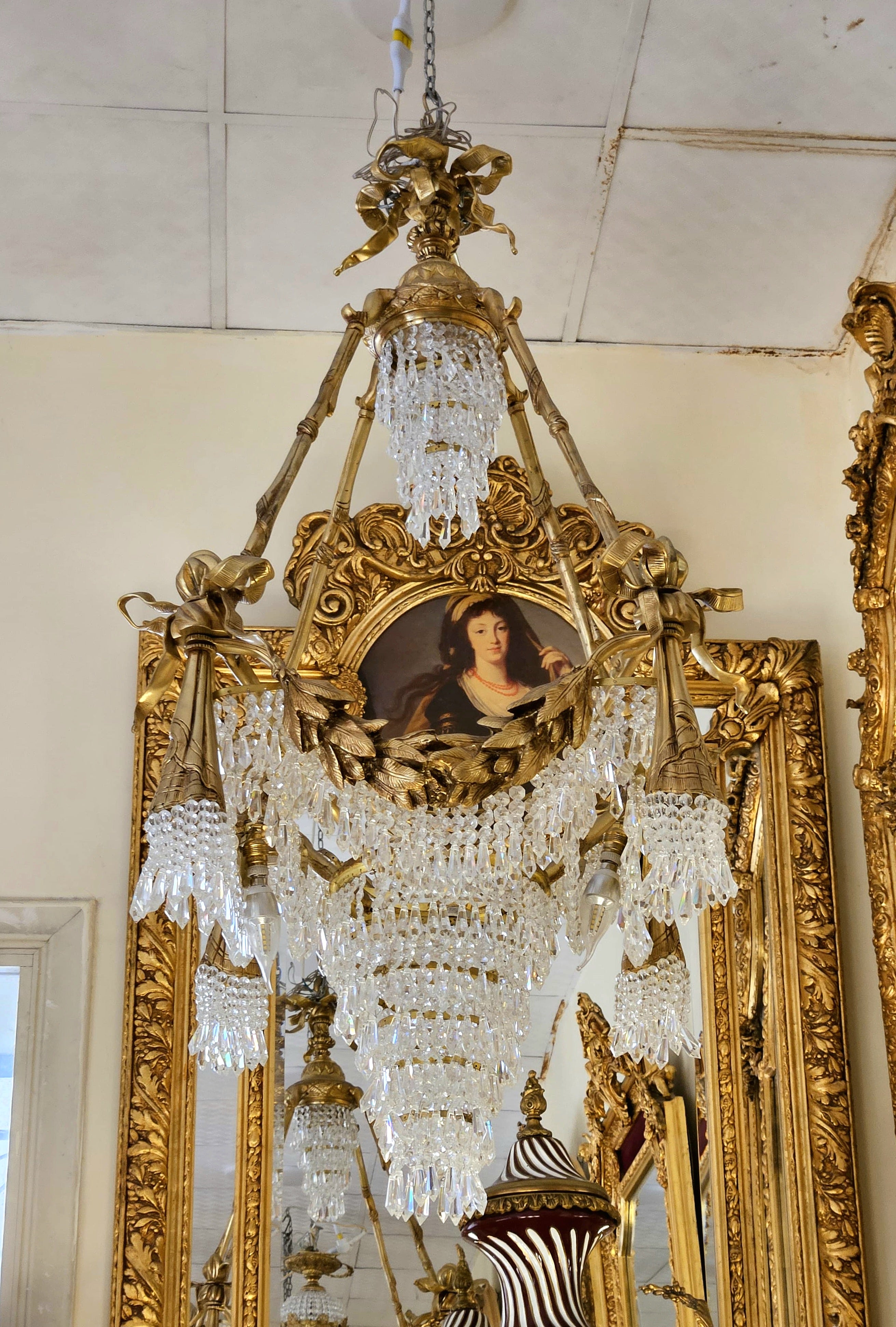 Grand French Louis XV Crystal Chandelier – Gilded Bronze Frame with Ribbon & Leaf Details