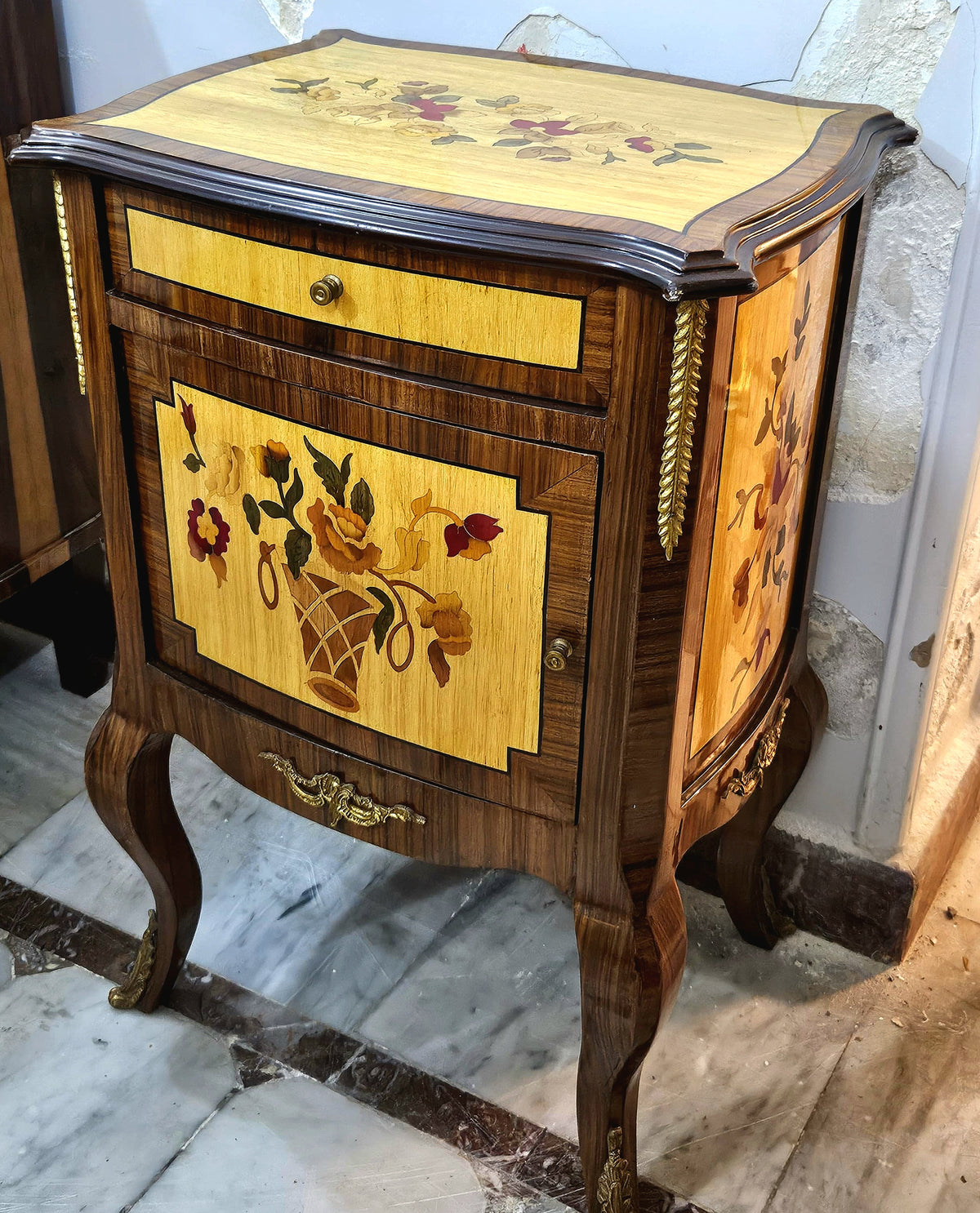 French Louis XV Style Marquetry Cabinet – Floral Inlay, Gilded Details & Curved Cabriole Legs