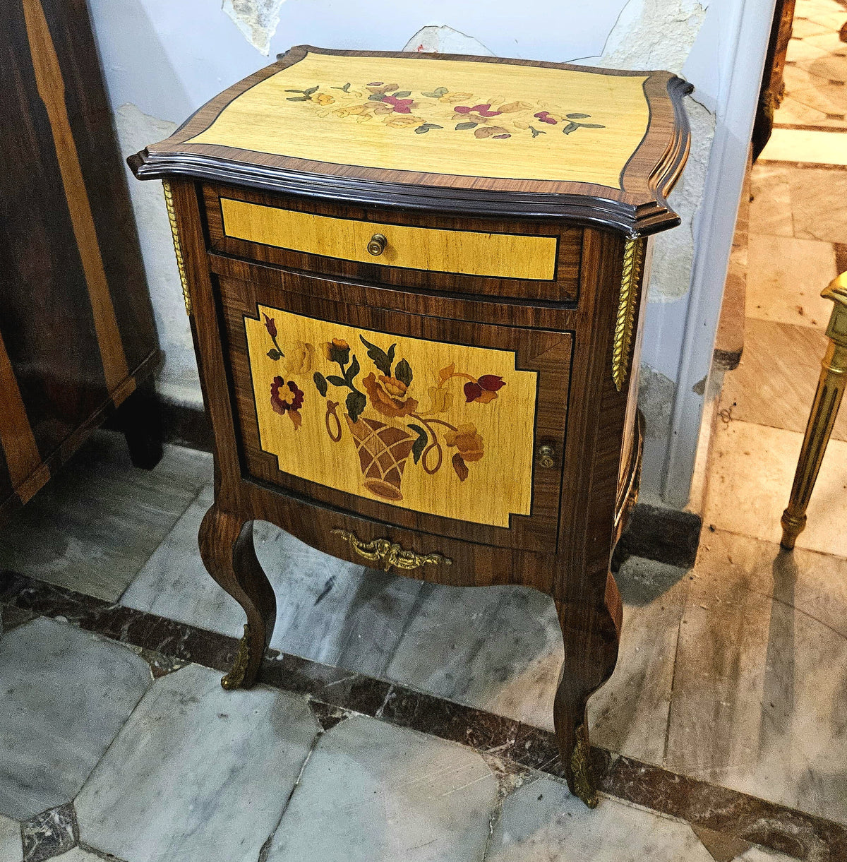 French Louis XV Style Marquetry Cabinet – Floral Inlay, Gilded Details & Curved Cabriole Legs
