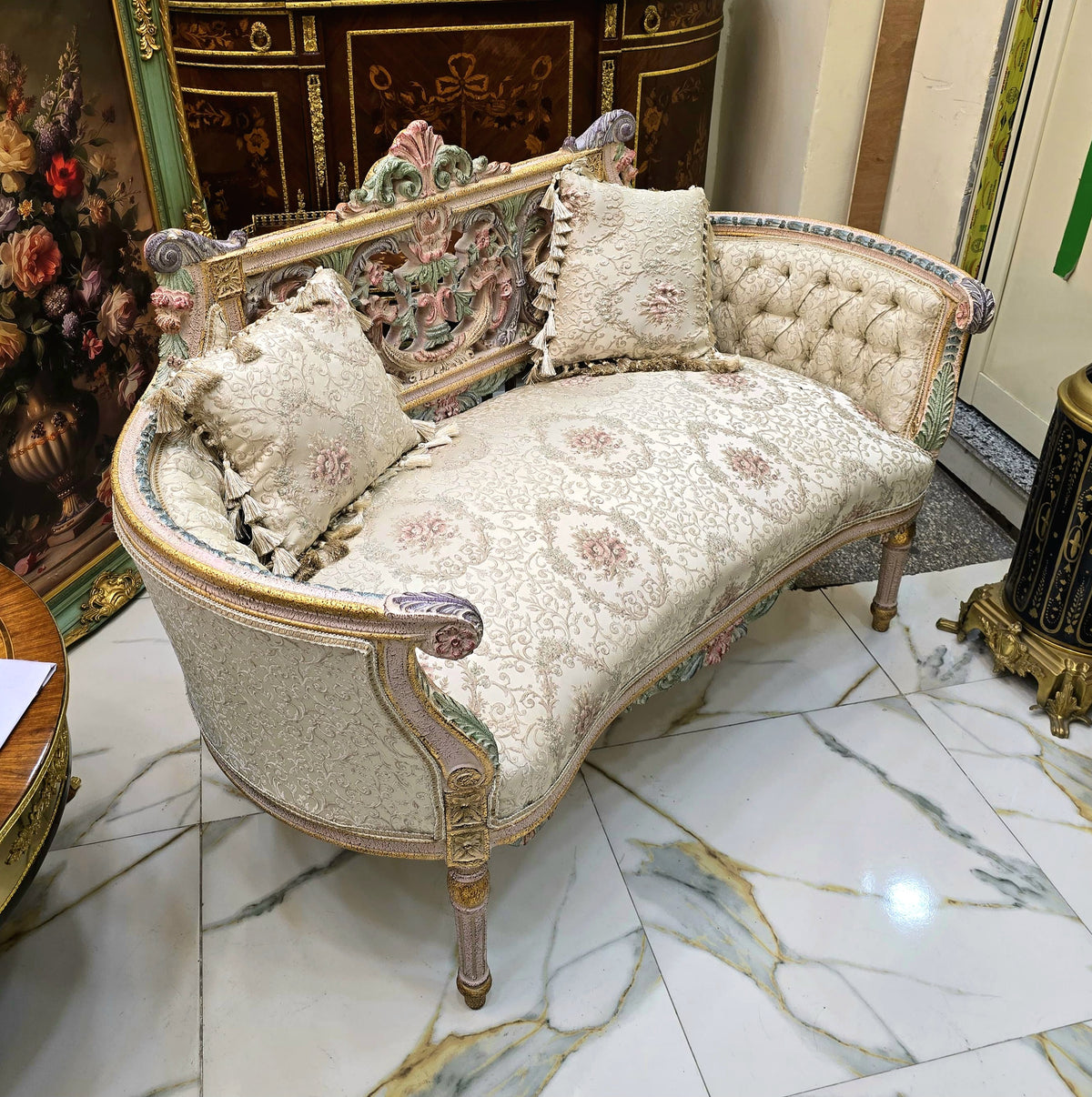 French Rococo-Style Sofa – Pastel Floral Upholstery with Ornate Gold Leaf & Carved Frame