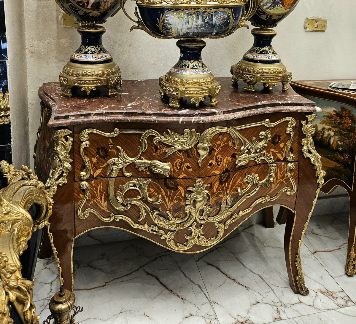 Burlwood Splendor – French Rococo Commode with Marble Crown, Gilded Bronze Ornaments & Two Elegant Drawers