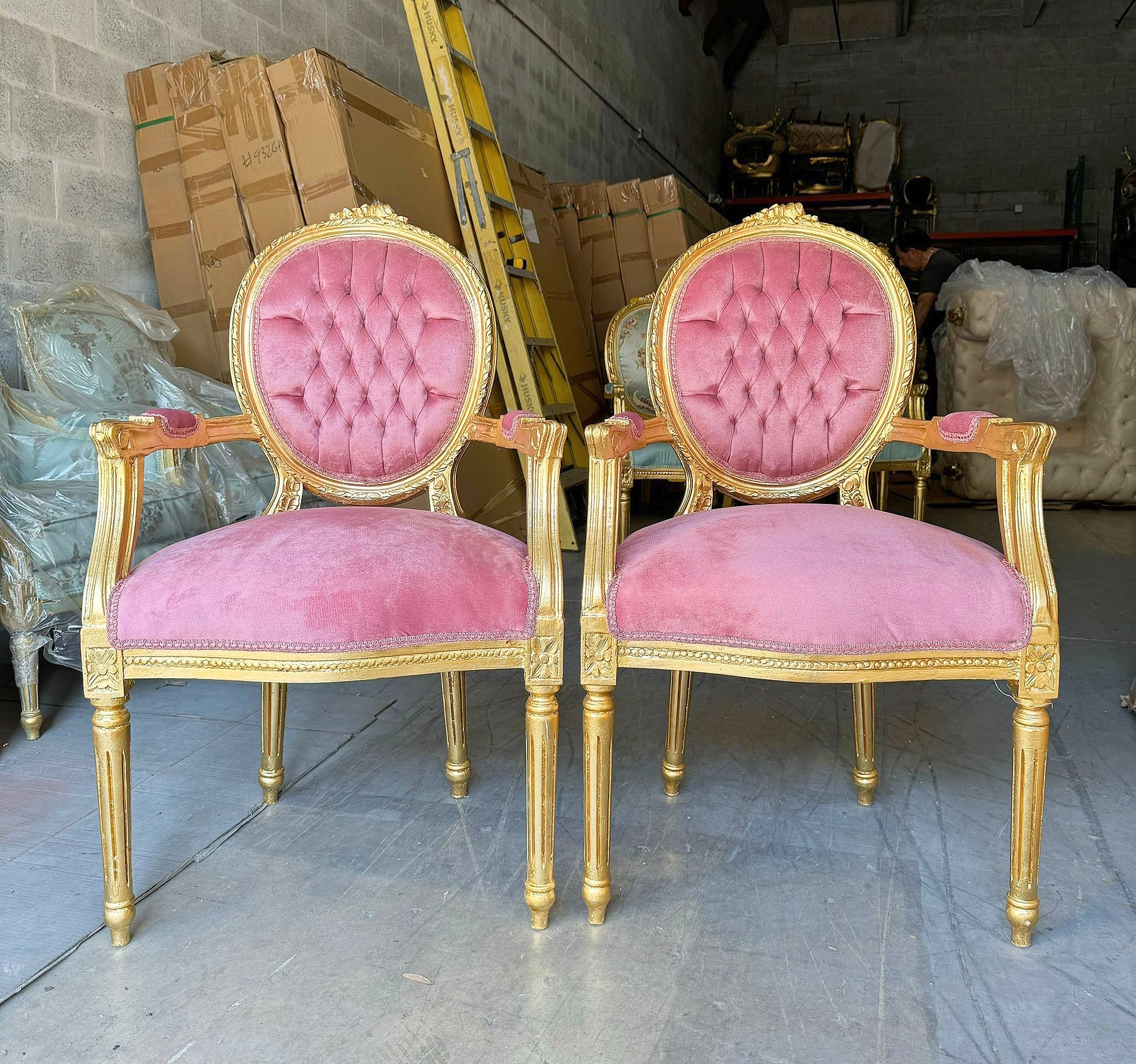 Pink Velvet Chair French Style Tufted with Gold Details Rococo Baroque
