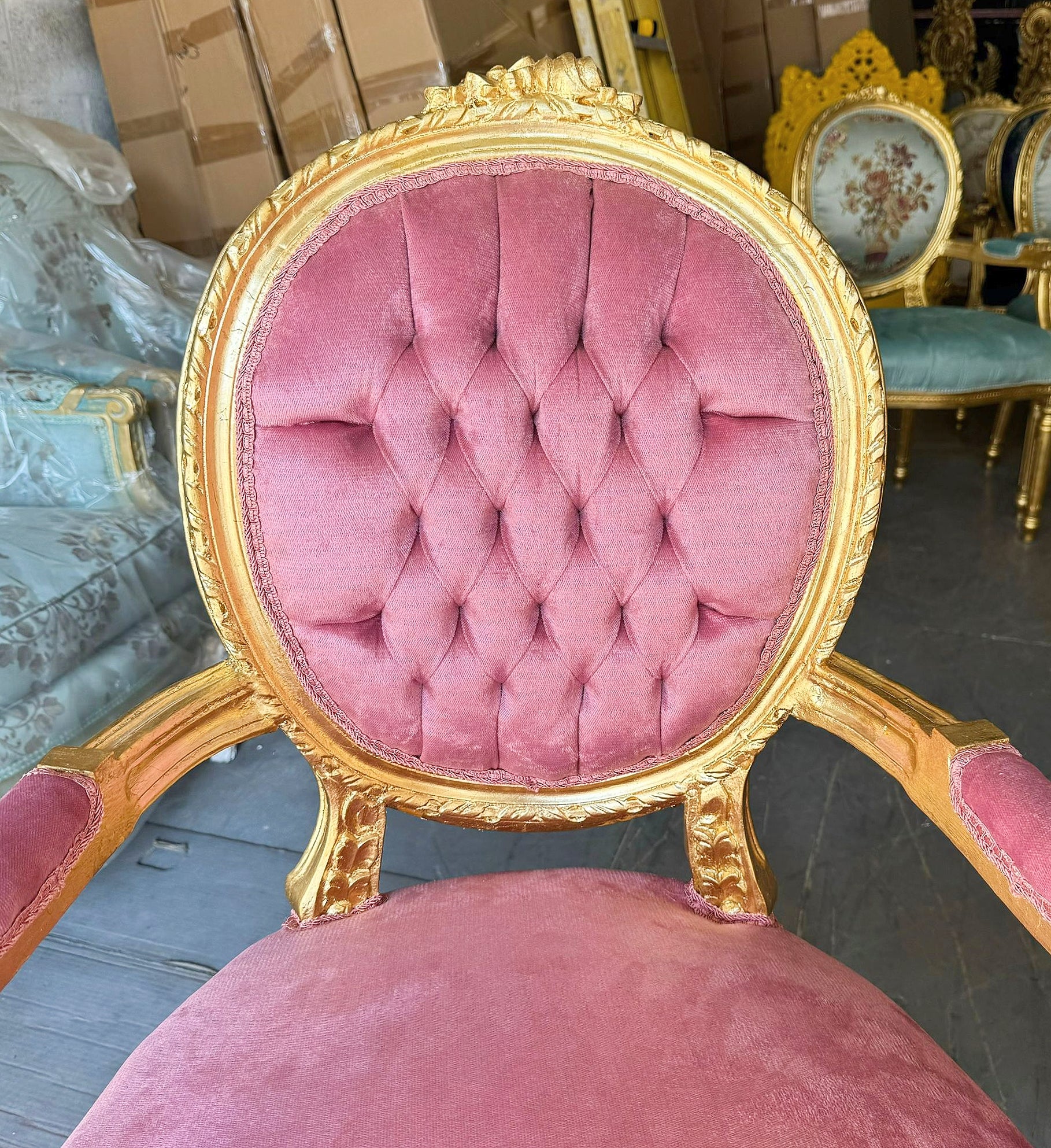 Pink Velvet Chair French Style Tufted with Gold Details Rococo Baroque