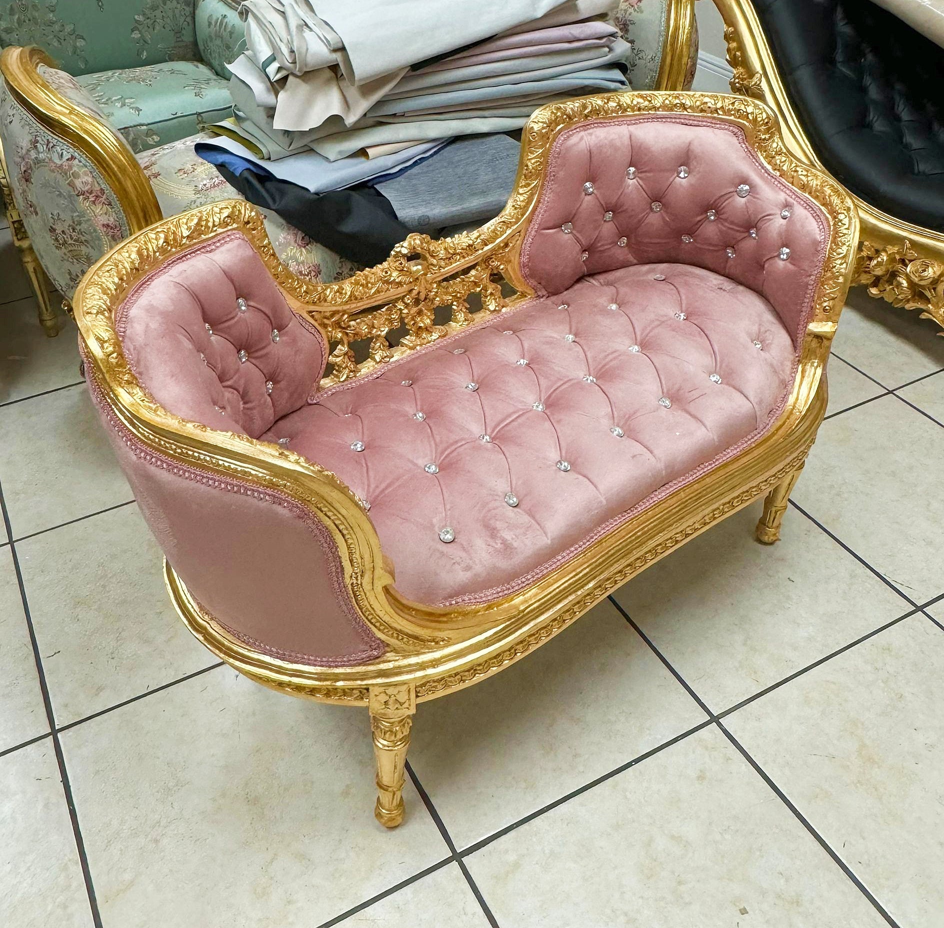 Tufted Bench Pink Velvet French Style Gold Details Rococo Baroque Furniture