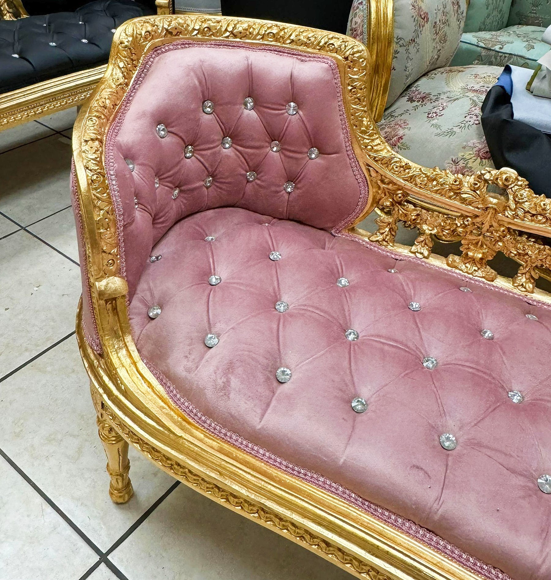 Tufted Bench Pink Velvet French Style Gold Details Rococo Baroque Furniture