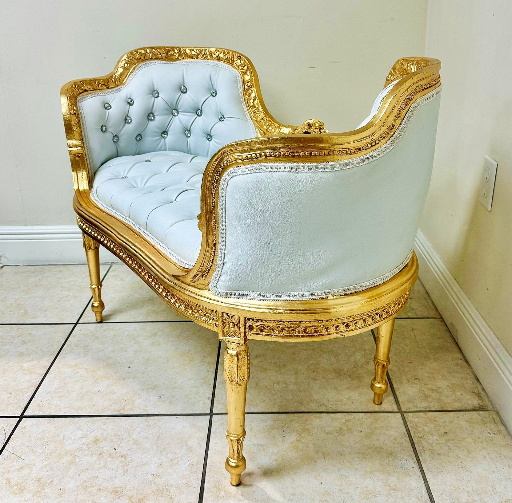 Tufted Bench White Leather French Style Gold Details Rococo Baroque Furniture
