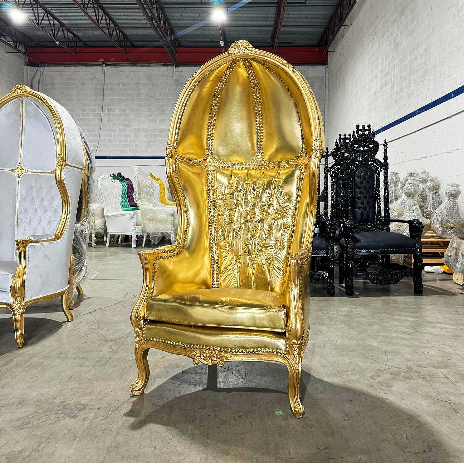 Balloon Chair French Style Golden High-Back Canopy Lacquer Chair