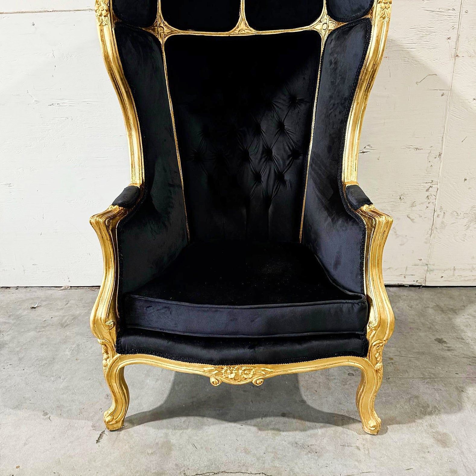 Balloon Chair French Style Black Velvet High-Back Canopy Lacquer Chair Gold