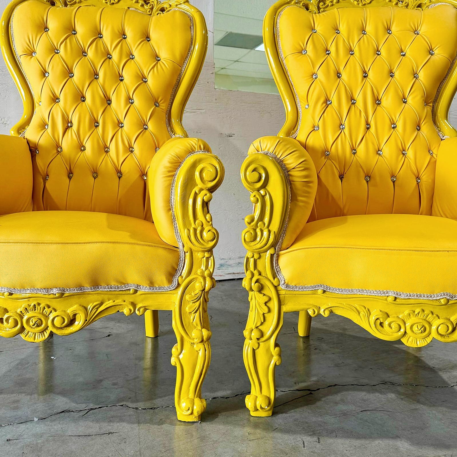 French Style Yellow Velvet Throne Chair Midsize Tufted Chair