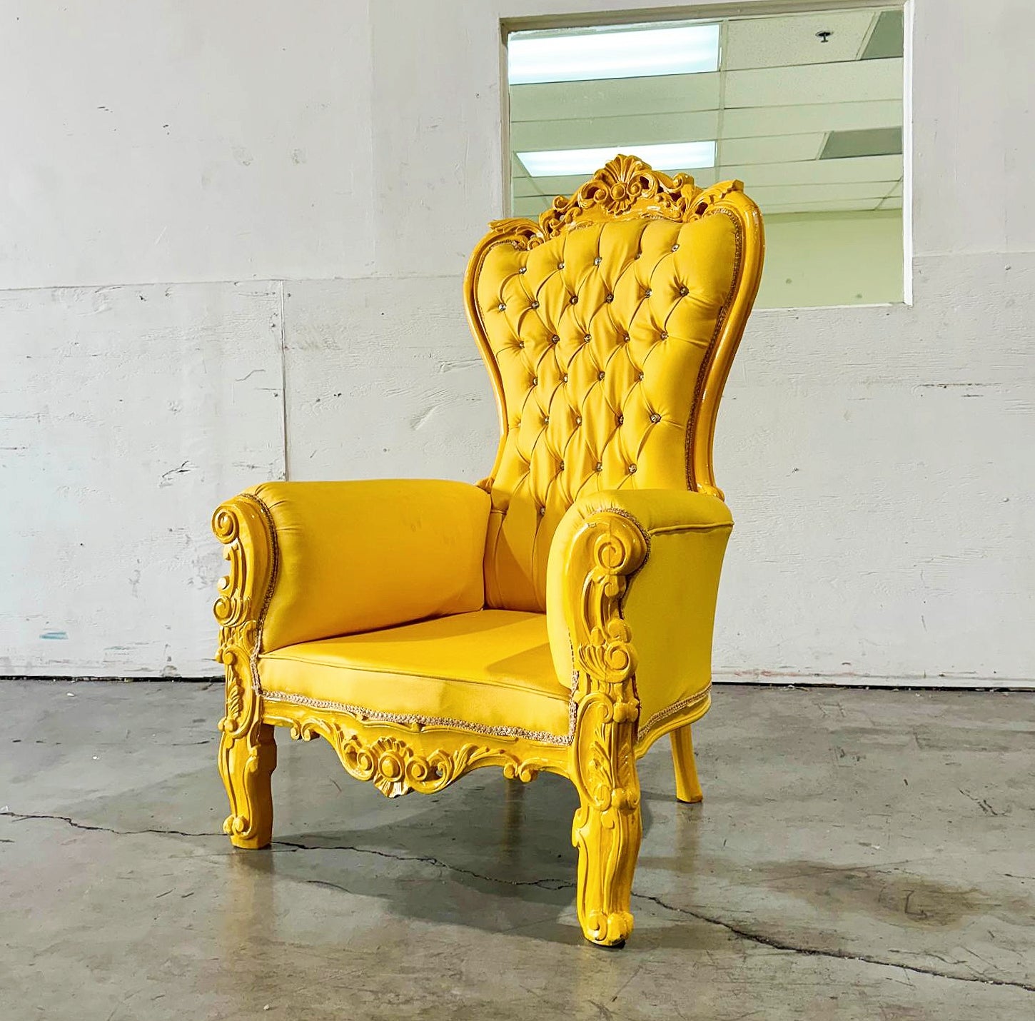 French Style Yellow Velvet Throne Chair Midsize Tufted Chair