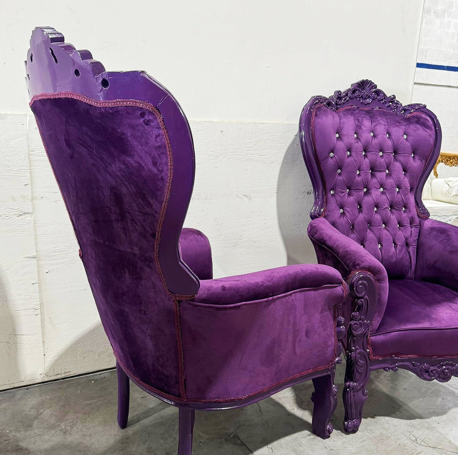 French Style Purple Velvet Throne Chair Midsize Tufted Chair