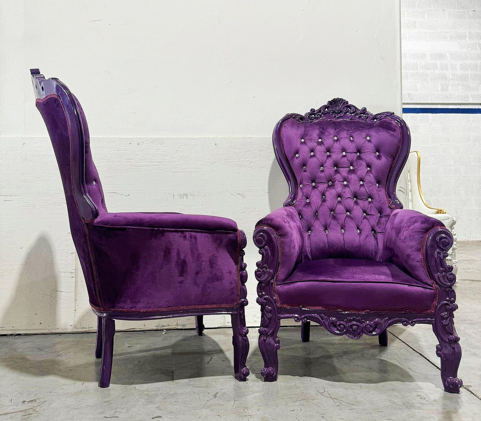 French Style Purple Velvet Throne Chair Midsize Tufted Chair