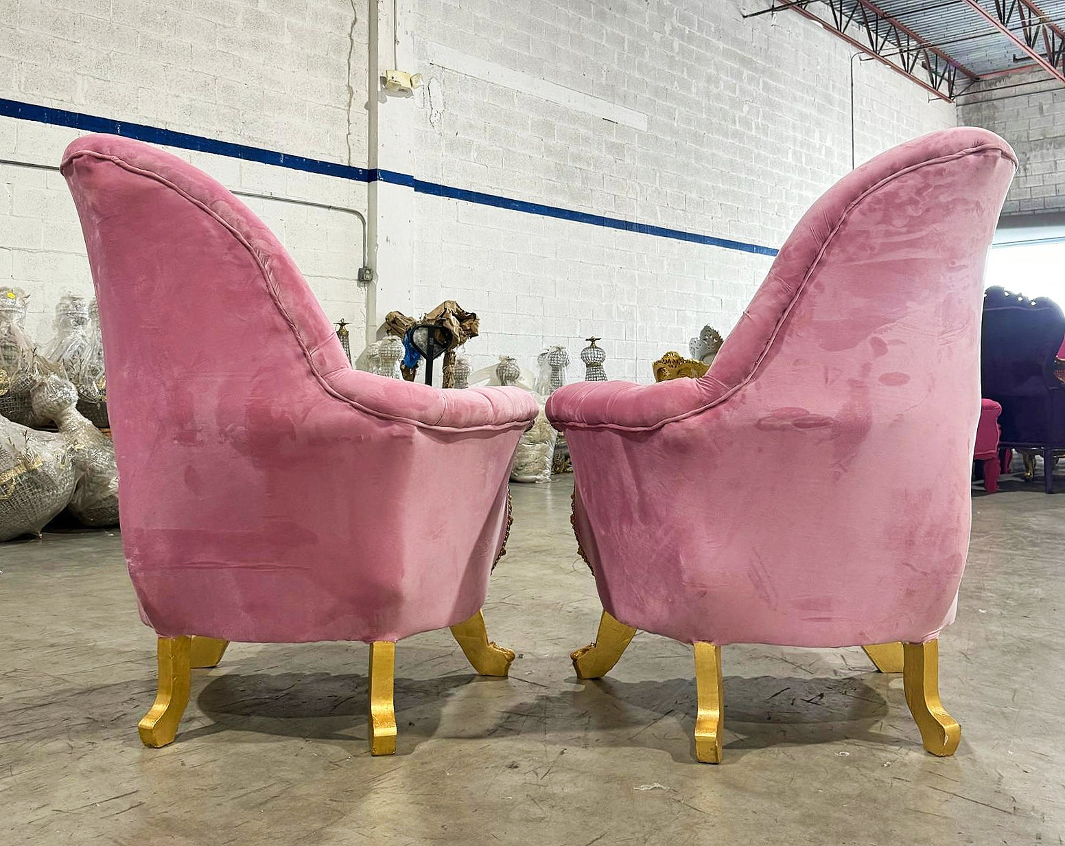 French Style Tufted Chair Pink Velvet Gold Details Rococo Baroque Furniture