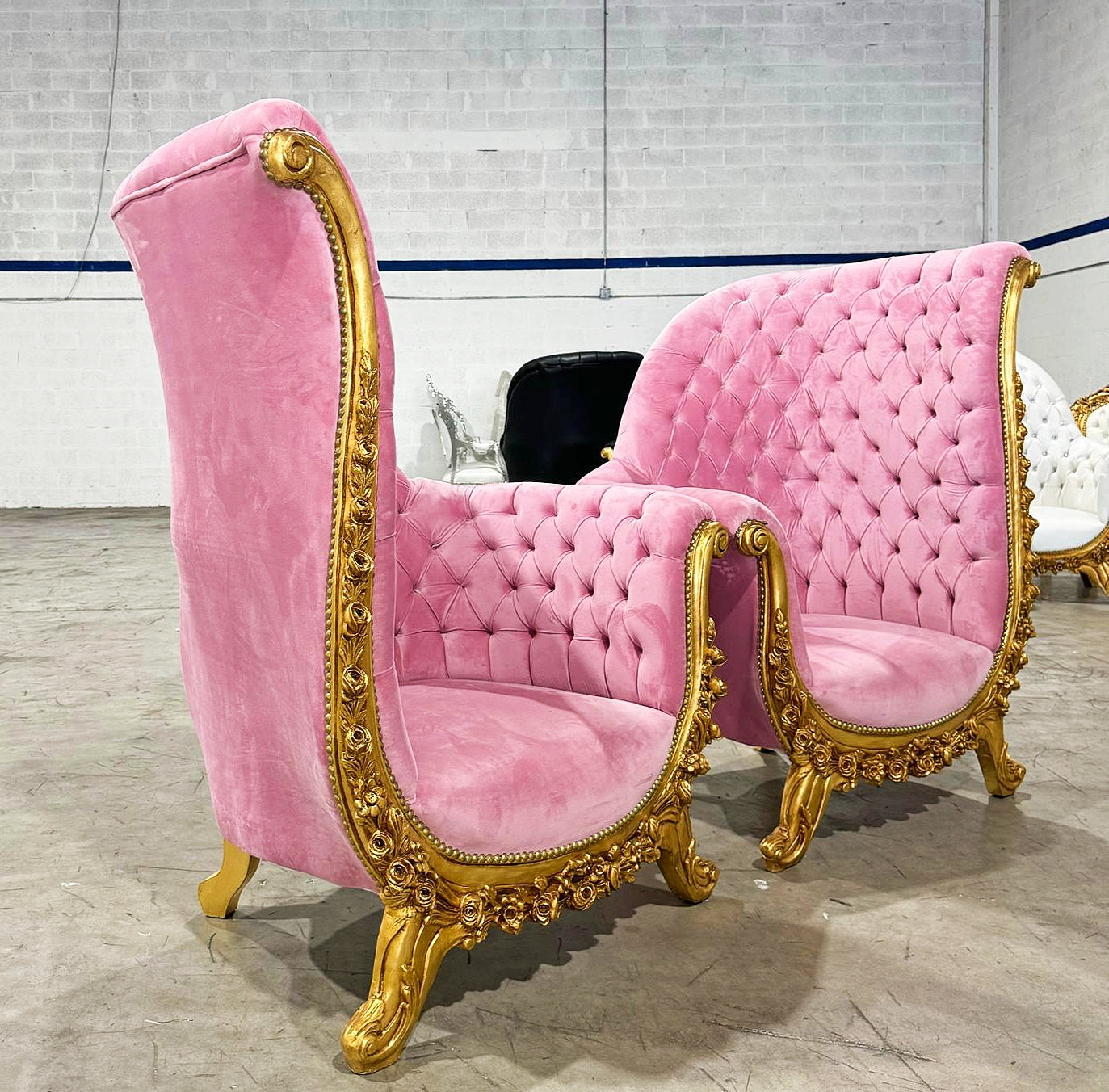 French Style Tufted Chair Pink Velvet Gold Details Rococo Baroque Furniture