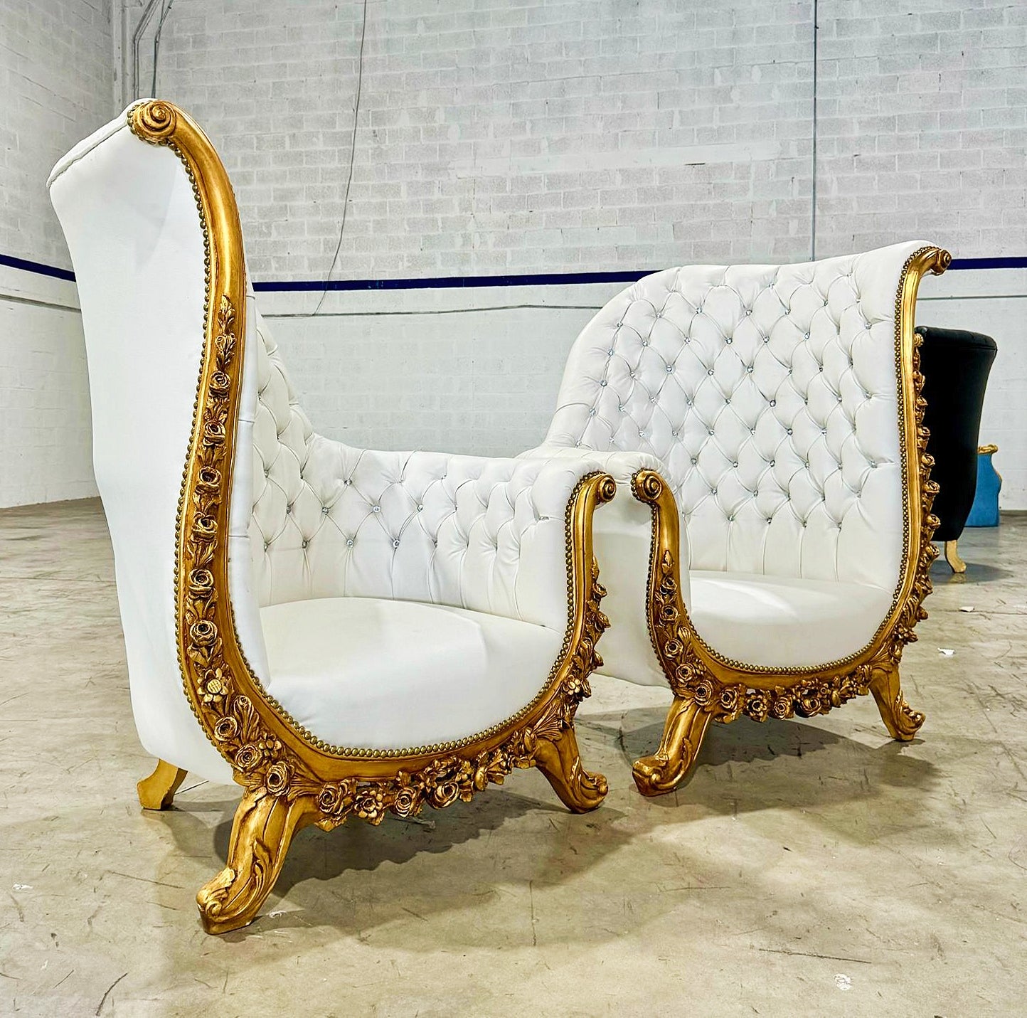 French Style Tufted Chair White Leather Gold Details Set Furniture Rococo